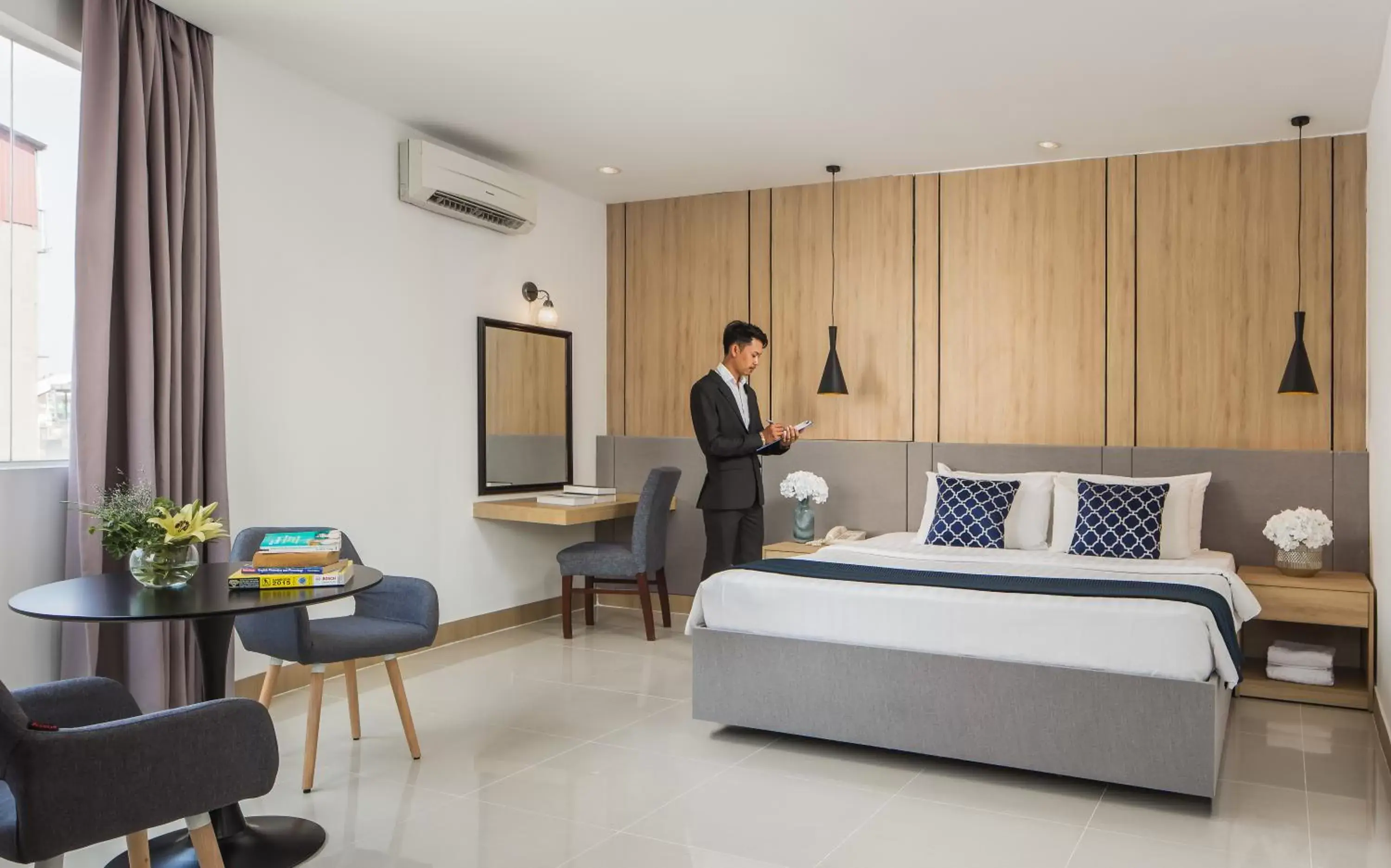 Photo of the whole room, Bed in Altos Hotel Photo of the whole room, Bed in Altos Hotel