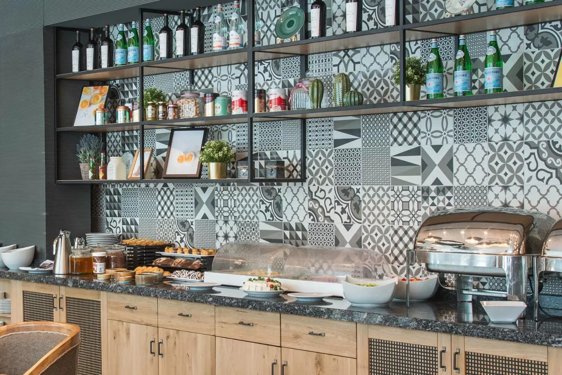 Restaurant/places to eat in Expo Hotel Sofia - Free Airport Shuttle Restaurant/places to eat in Expo Hotel Sofia - Free Airport Shuttle