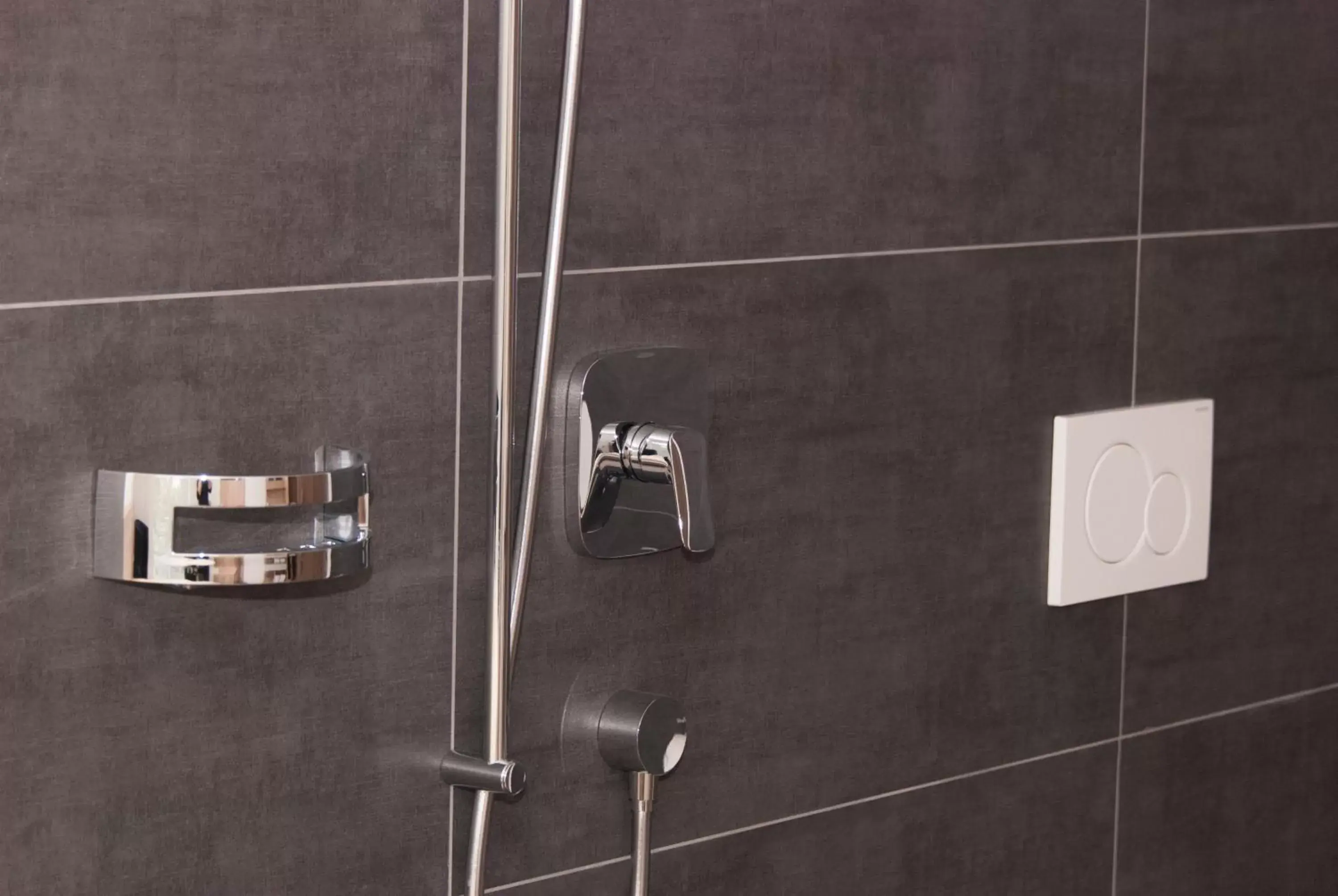 Shower, Bathroom in Hotel Traube Garni