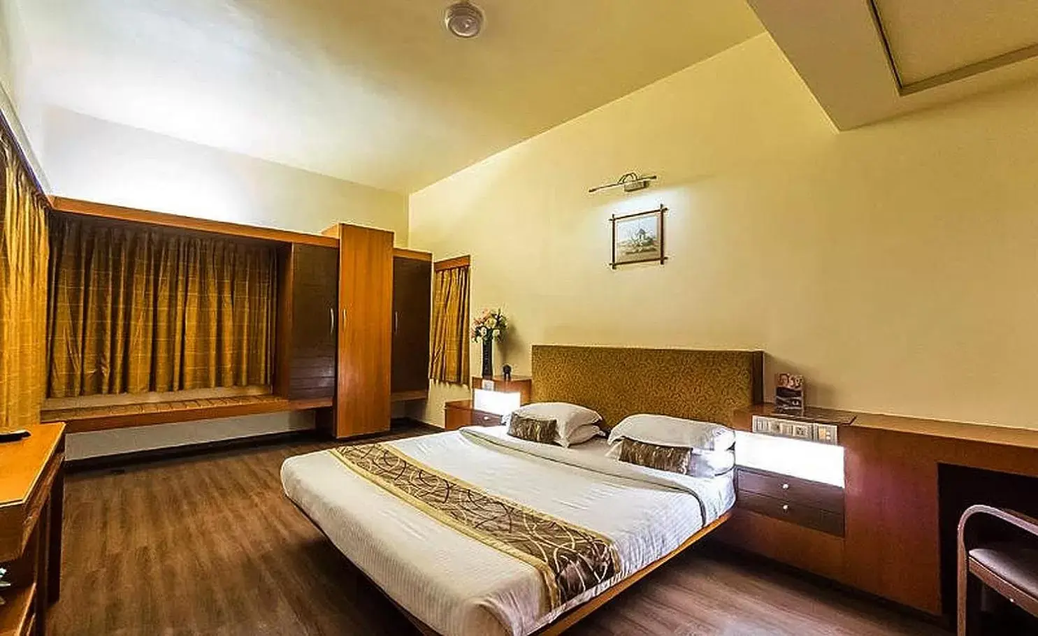 Photo of the whole room, Bed in Malligi,Hampi