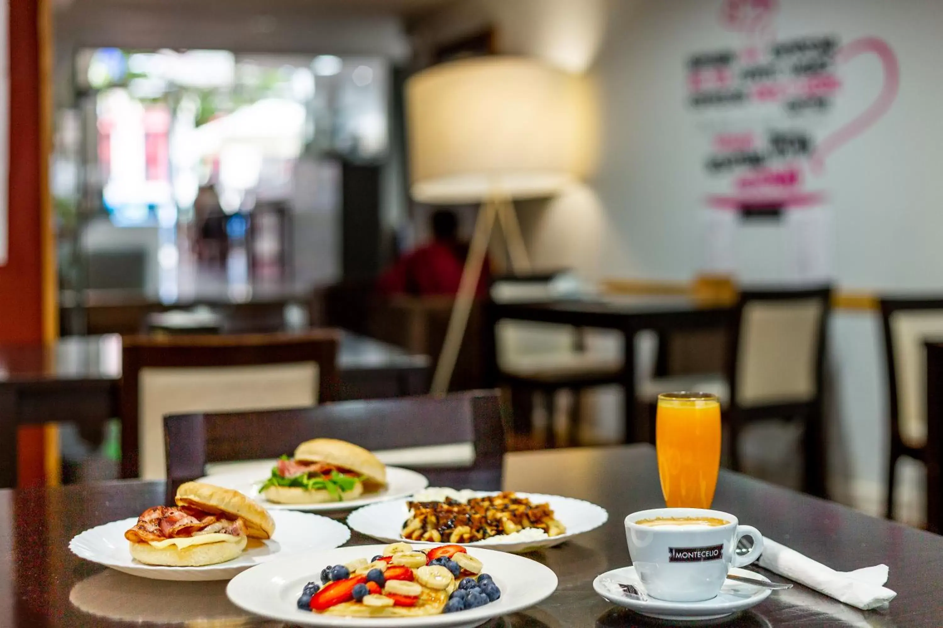 Breakfast, Restaurant/Places to Eat in Hotel Atlántico Vigo