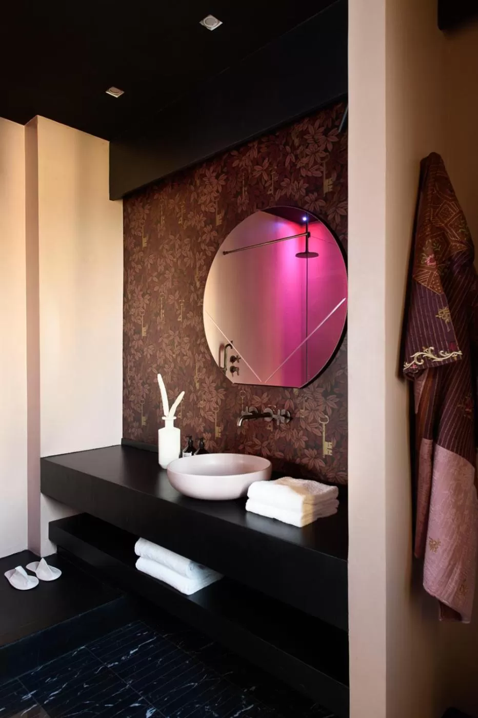 Velona's Jungle Luxury Suites