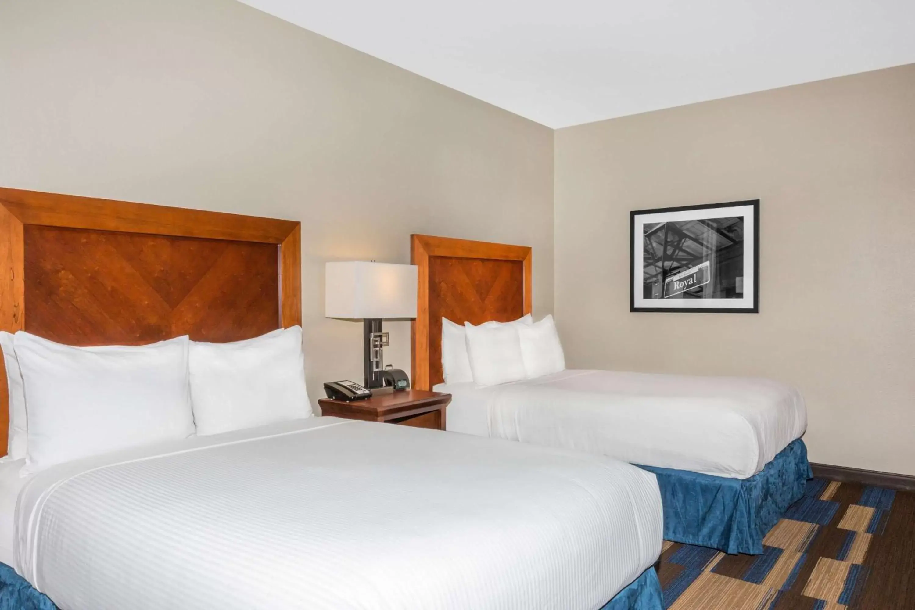 Two Double Beds in Wyndham New Orleans French Quarter Two Double Beds in Wyndham New Orleans French Quarter