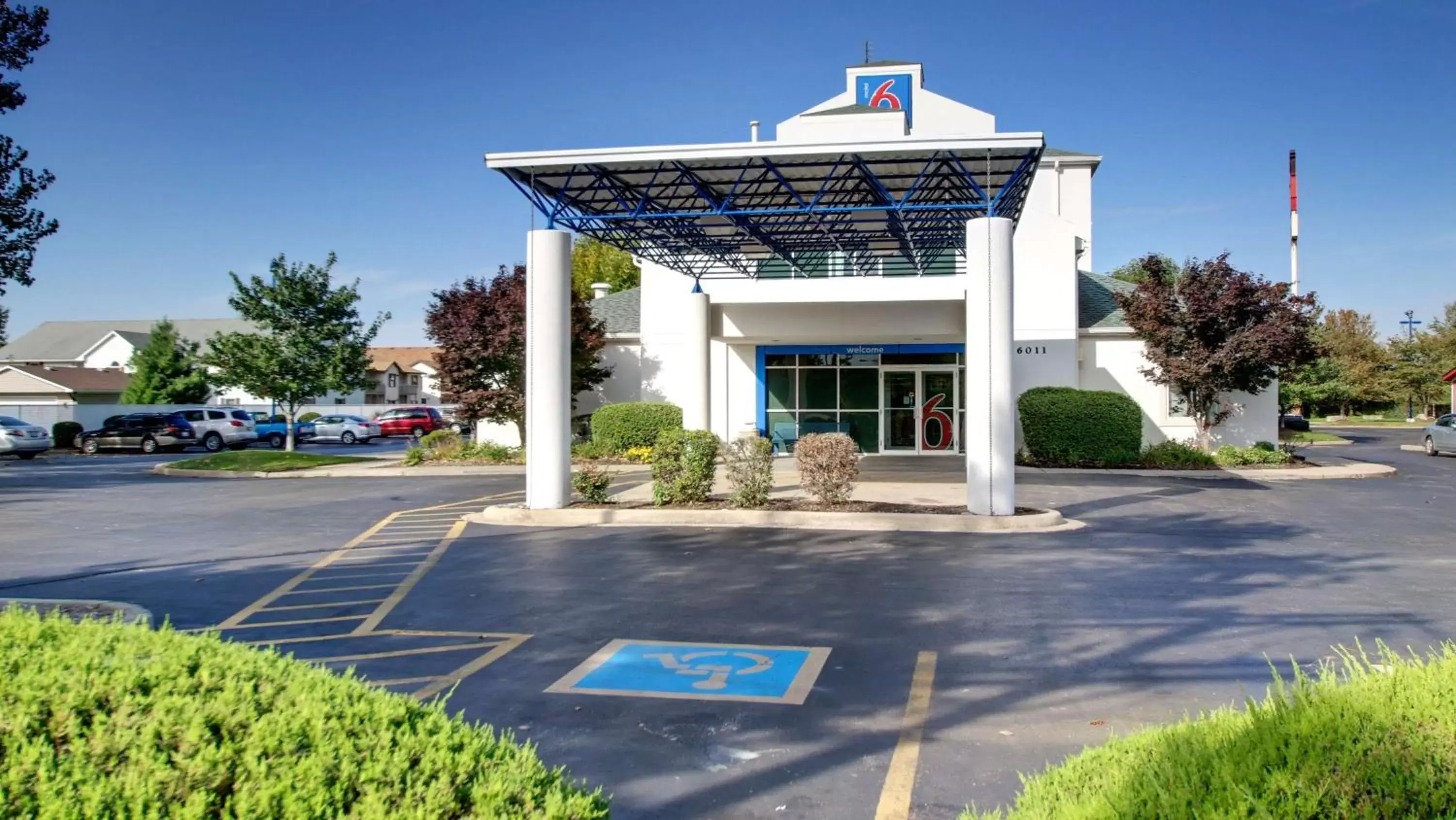 Property Building in Motel 6-Springfield, IL