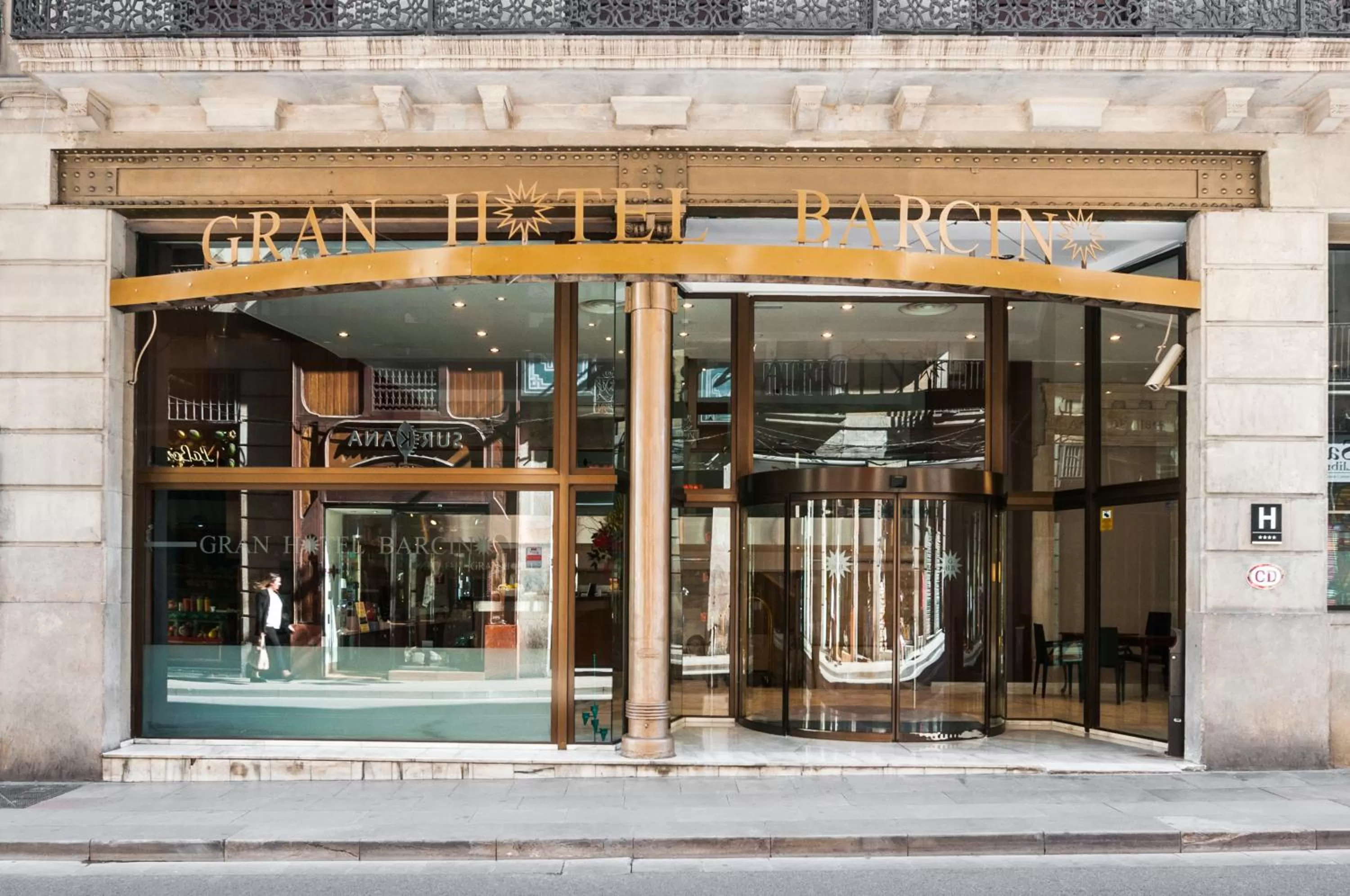 Facade/entrance in Gran Hotel Barcino