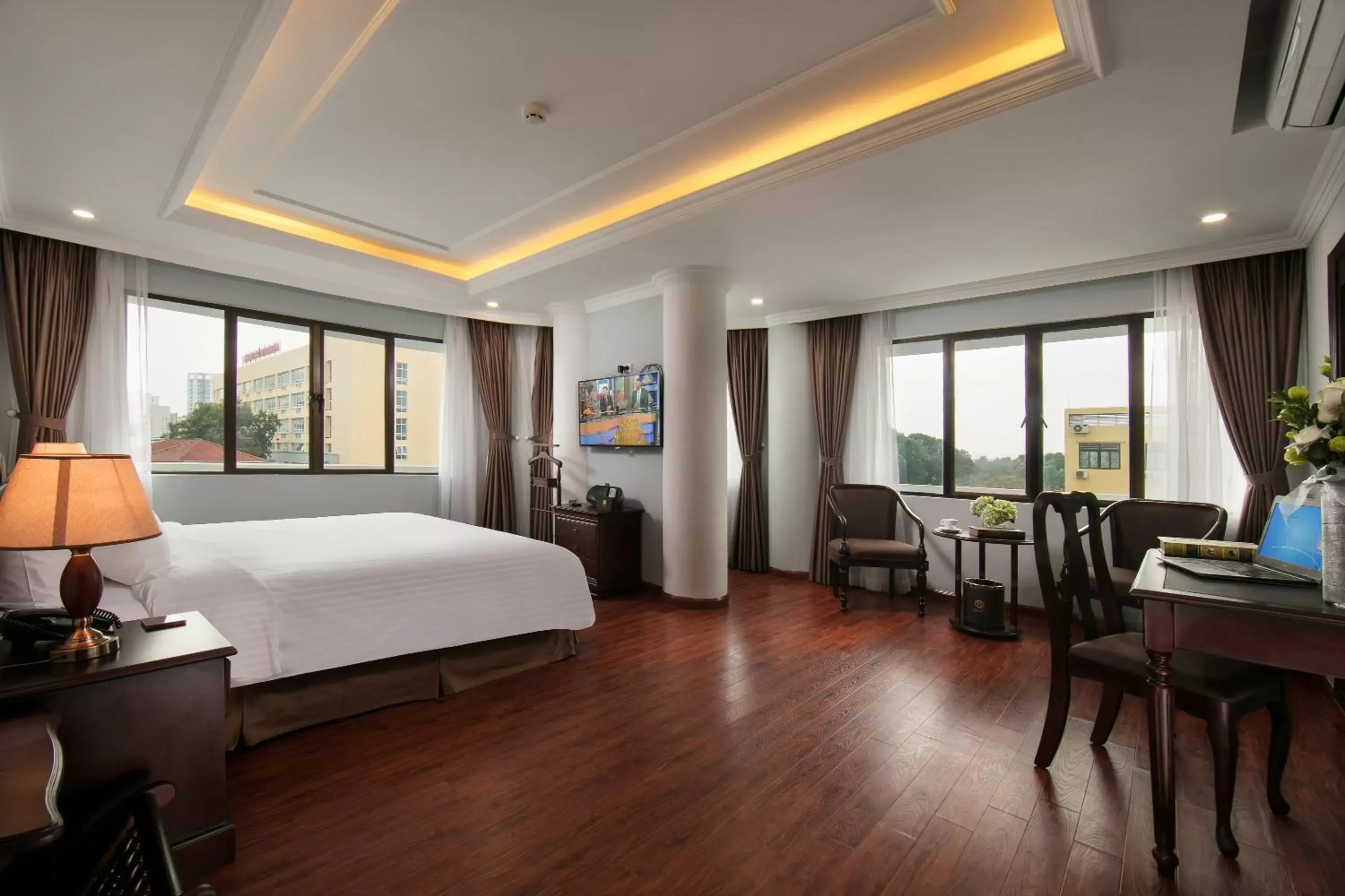 Photo of the whole room, Bed in Halais Hotel Photo of the whole room, Bed in Halais Hotel