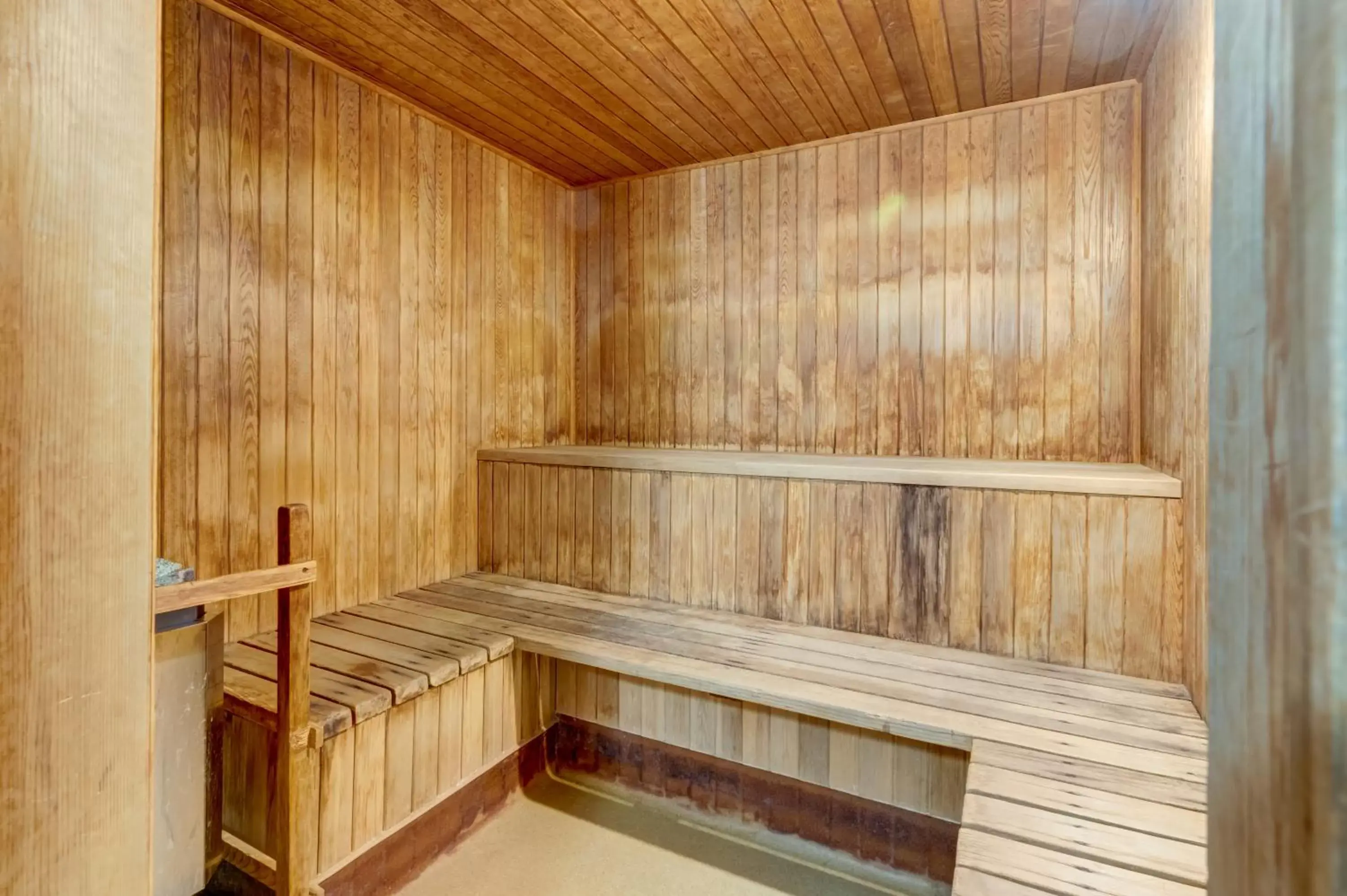 Sauna in Chateau Canmore