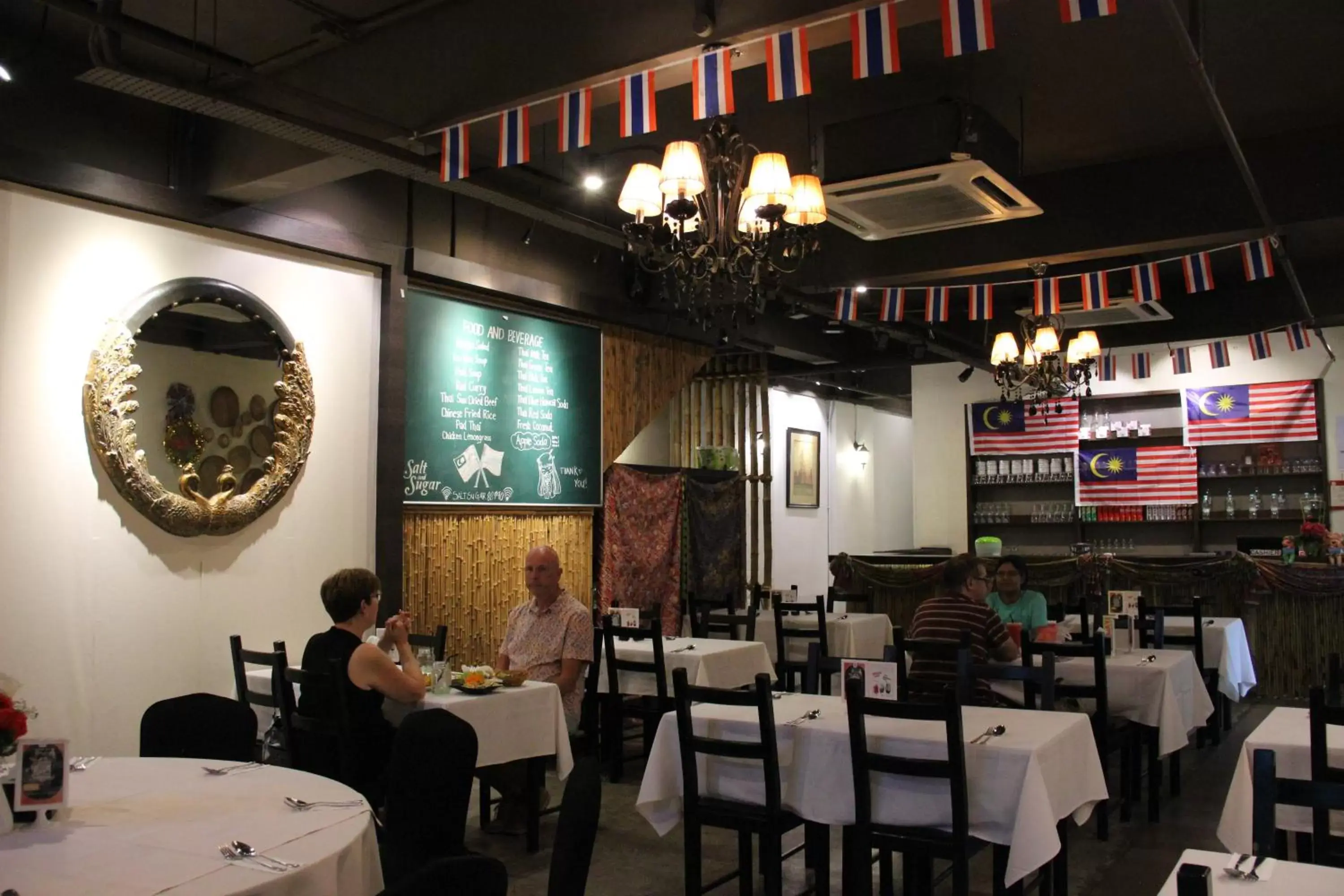 Restaurant/Places to Eat in Imperial Heritage Boutique & Gourmet Hotel Melaka
