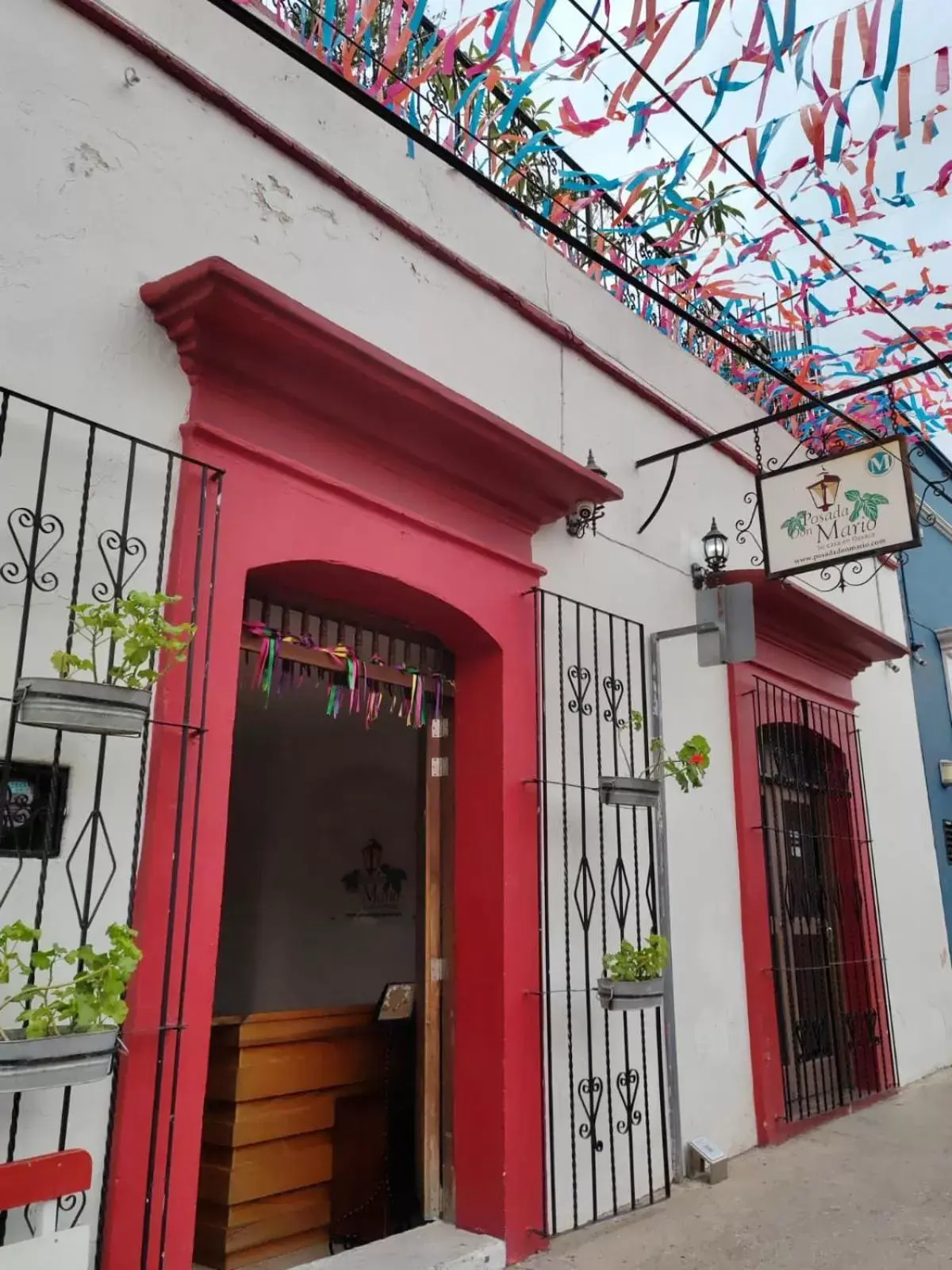 Facade/entrance in Posada Don Mario