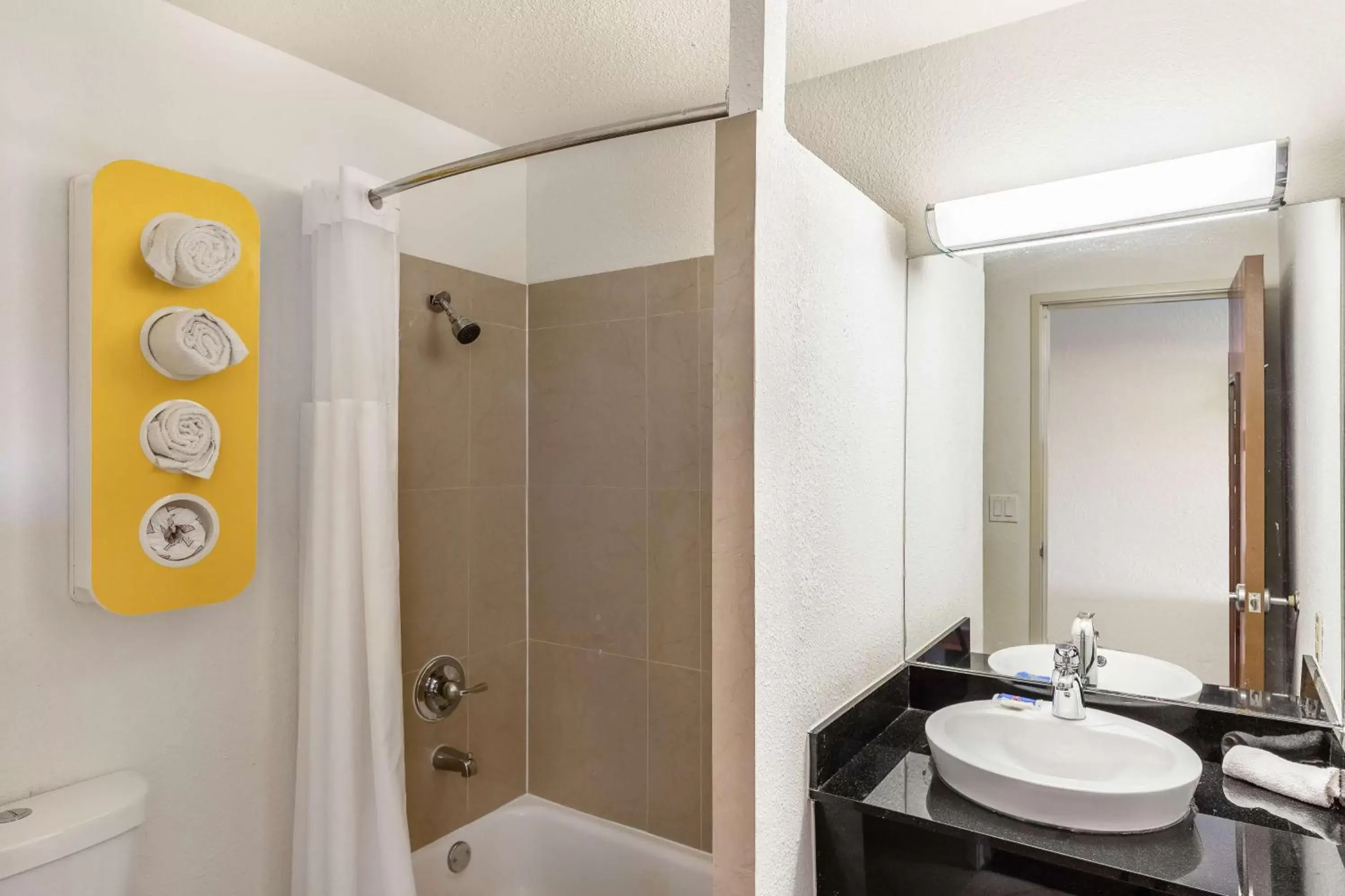 Shower, Bathroom in Motel 6-Dallas, TX - South