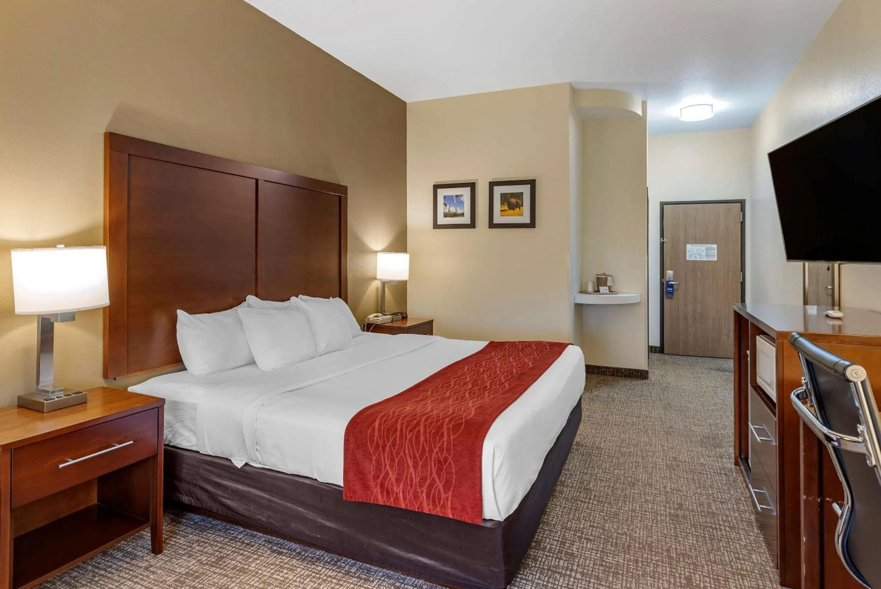 Bedroom, Bed in Comfort Inn & Suites Greenville I-70
