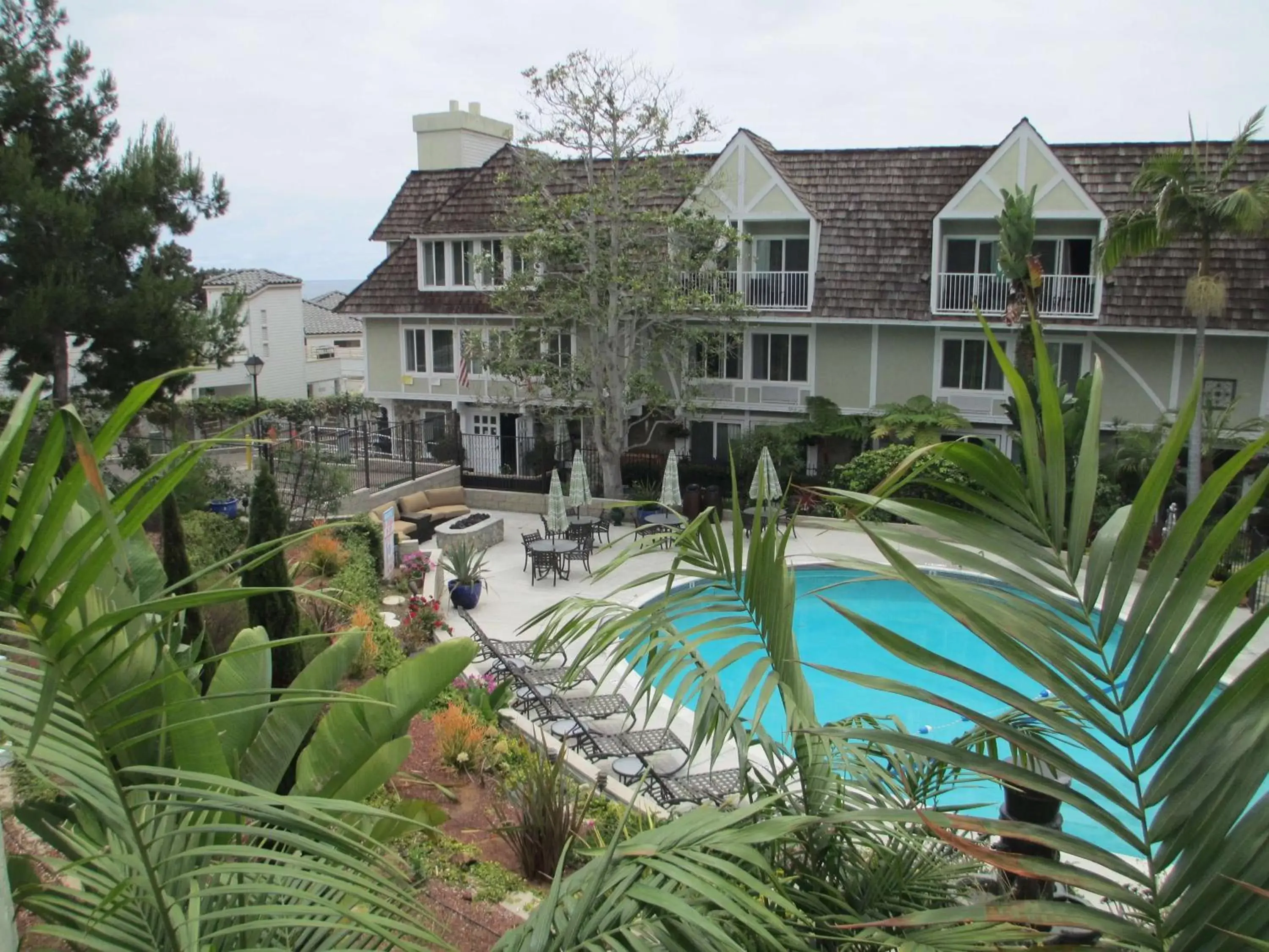 Property building, Pool View in Best Western Premier Del Mar Inn Hotel