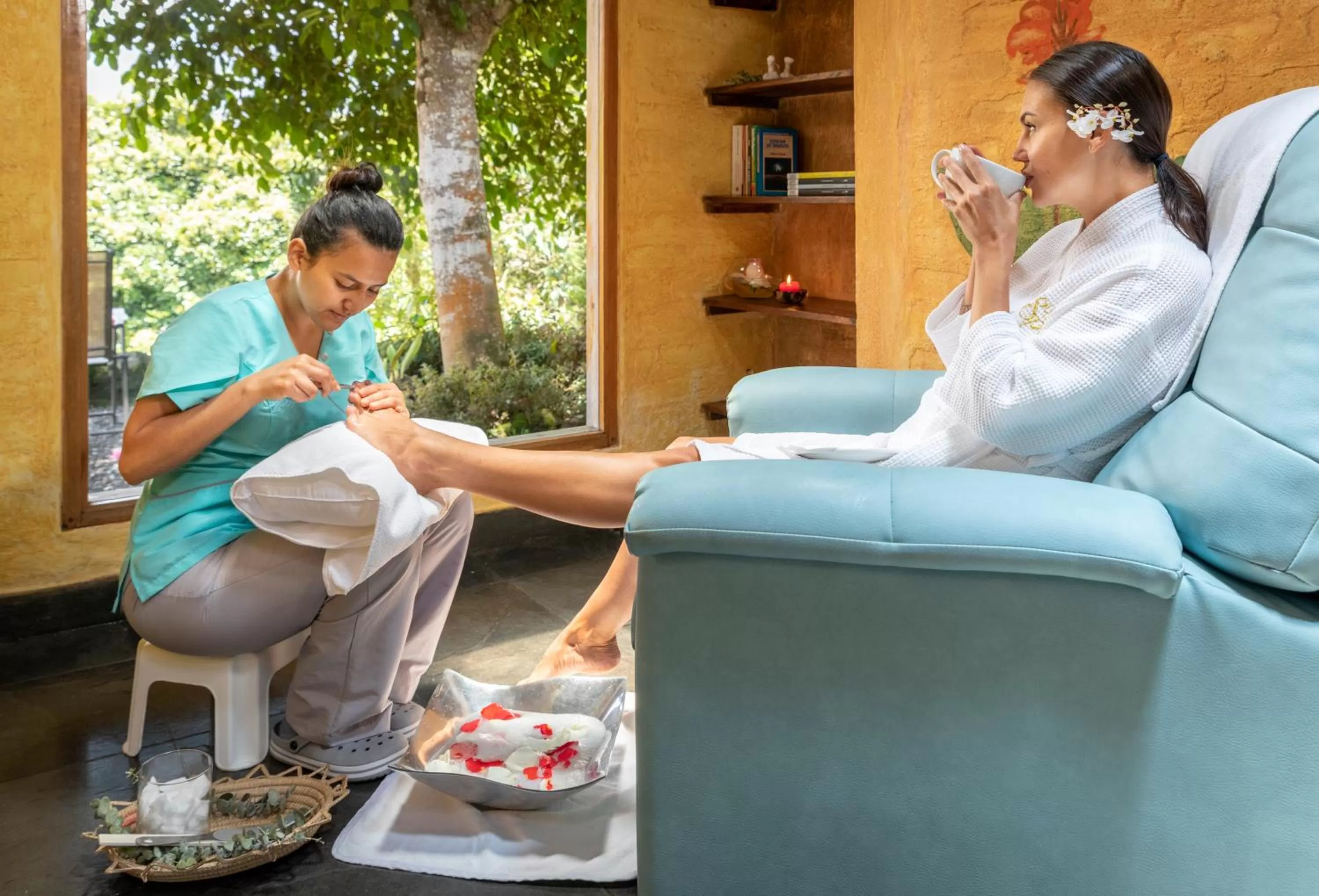 People in Luna Volcán, Adventure SPA - formerly Luna Runtún