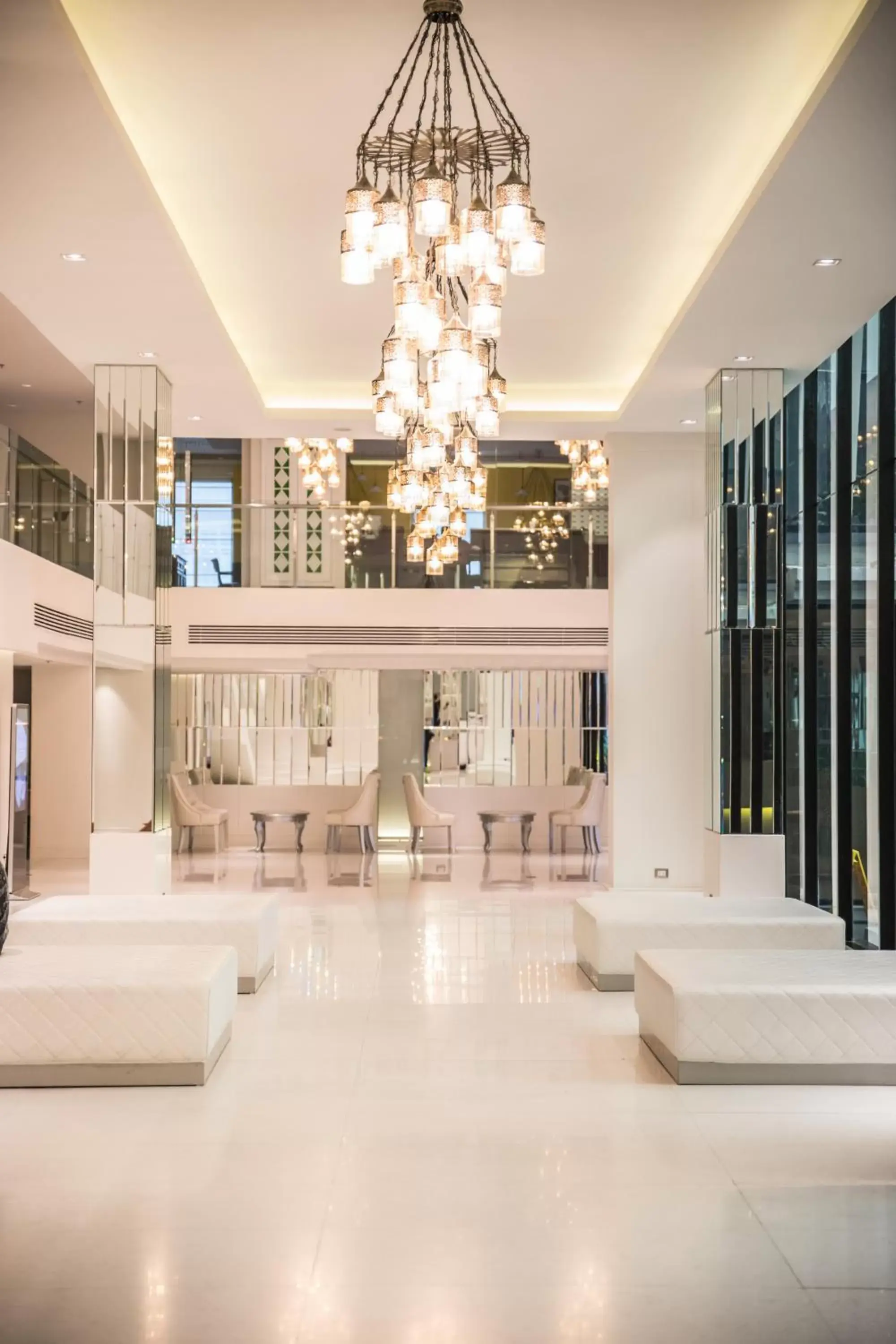 Lobby or reception in Bangkok Midtown Hotel