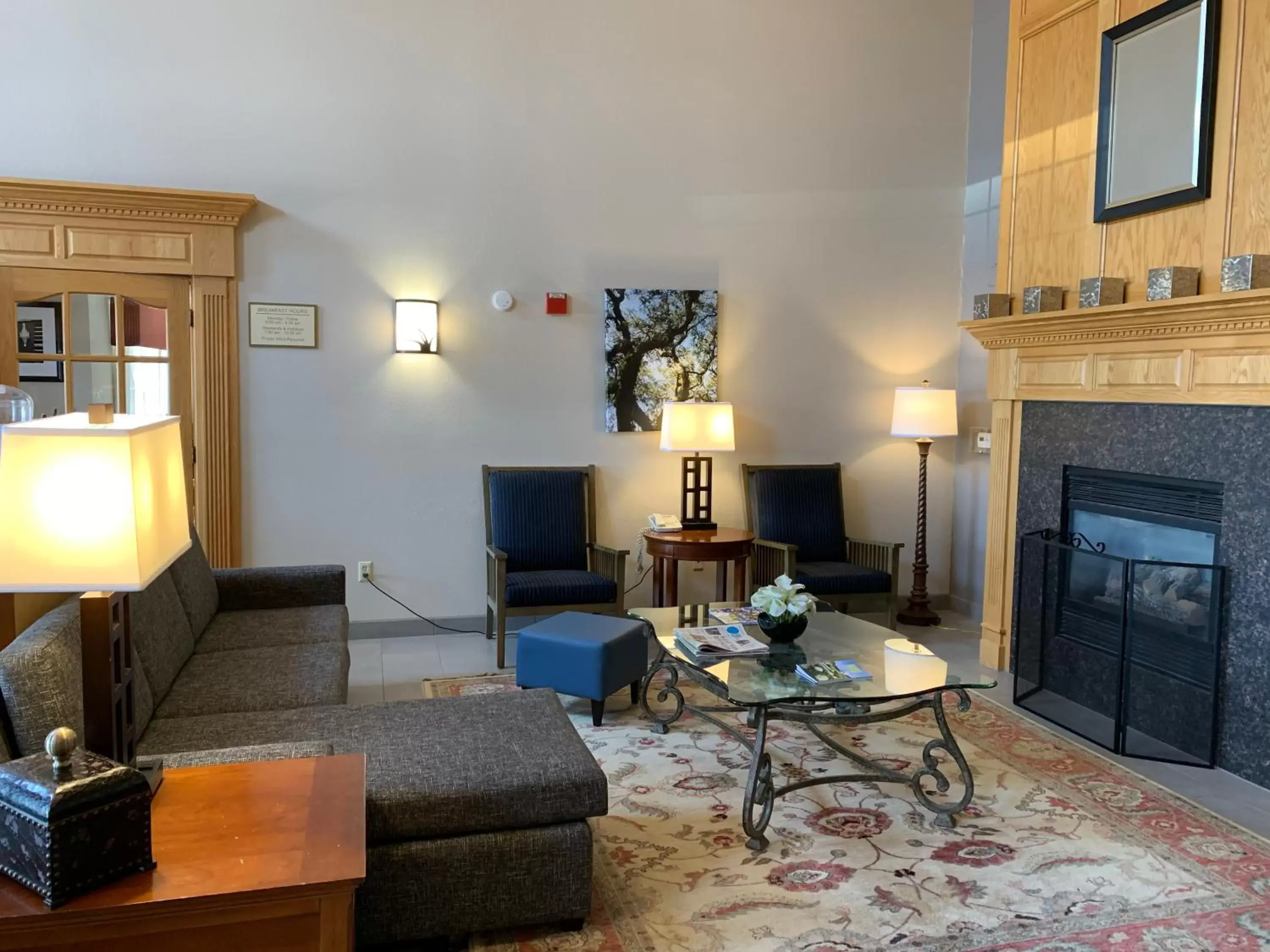 Lobby or reception in Country Inn & Suites by Radisson Kenosha - Pleasant Prairie Lobby or reception in Country Inn & Suites by Radisson Kenosha - Pleasant Prairie