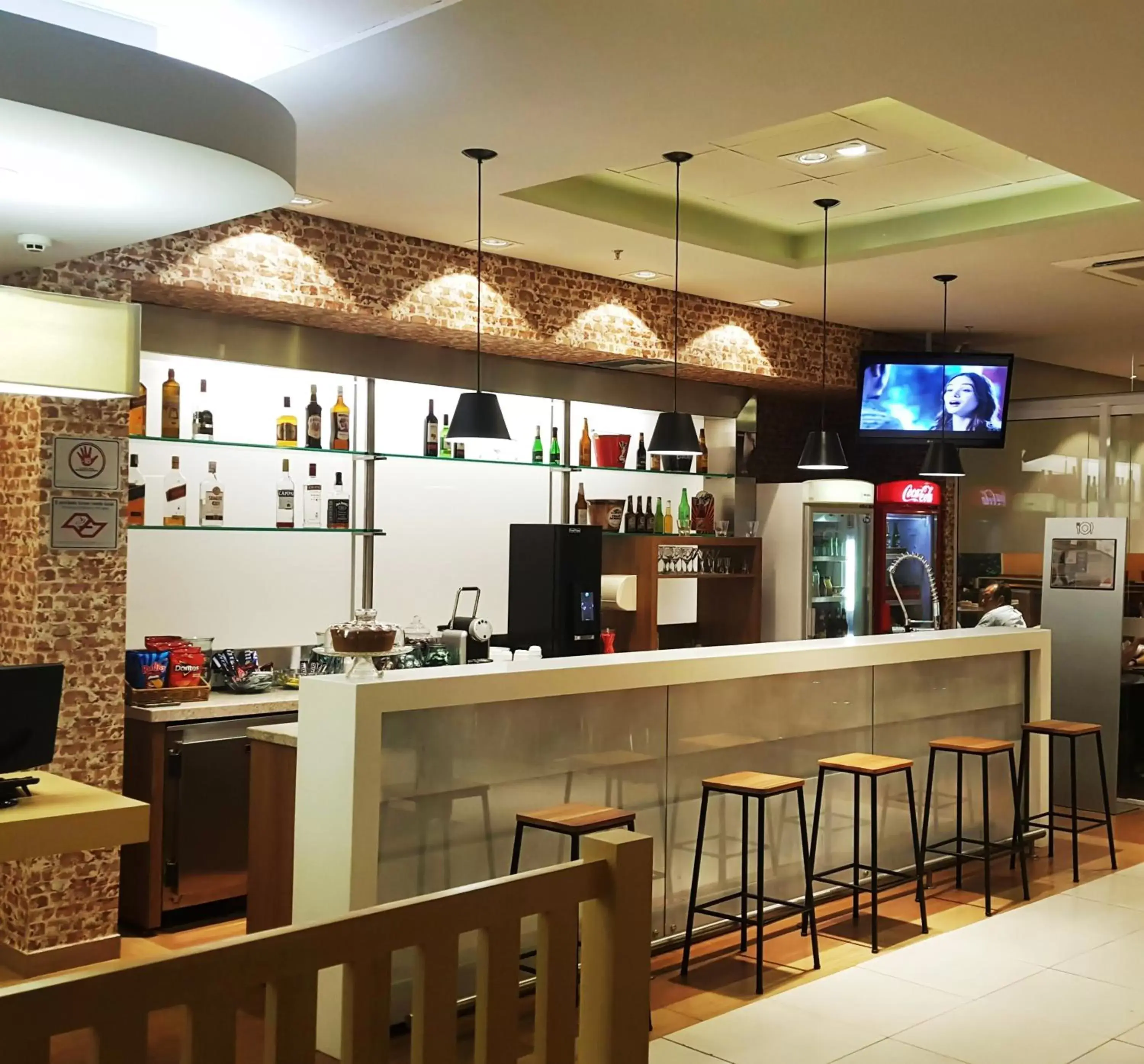 Restaurant/places to eat, Lounge/Bar in ibis Itu Plaza Shopping