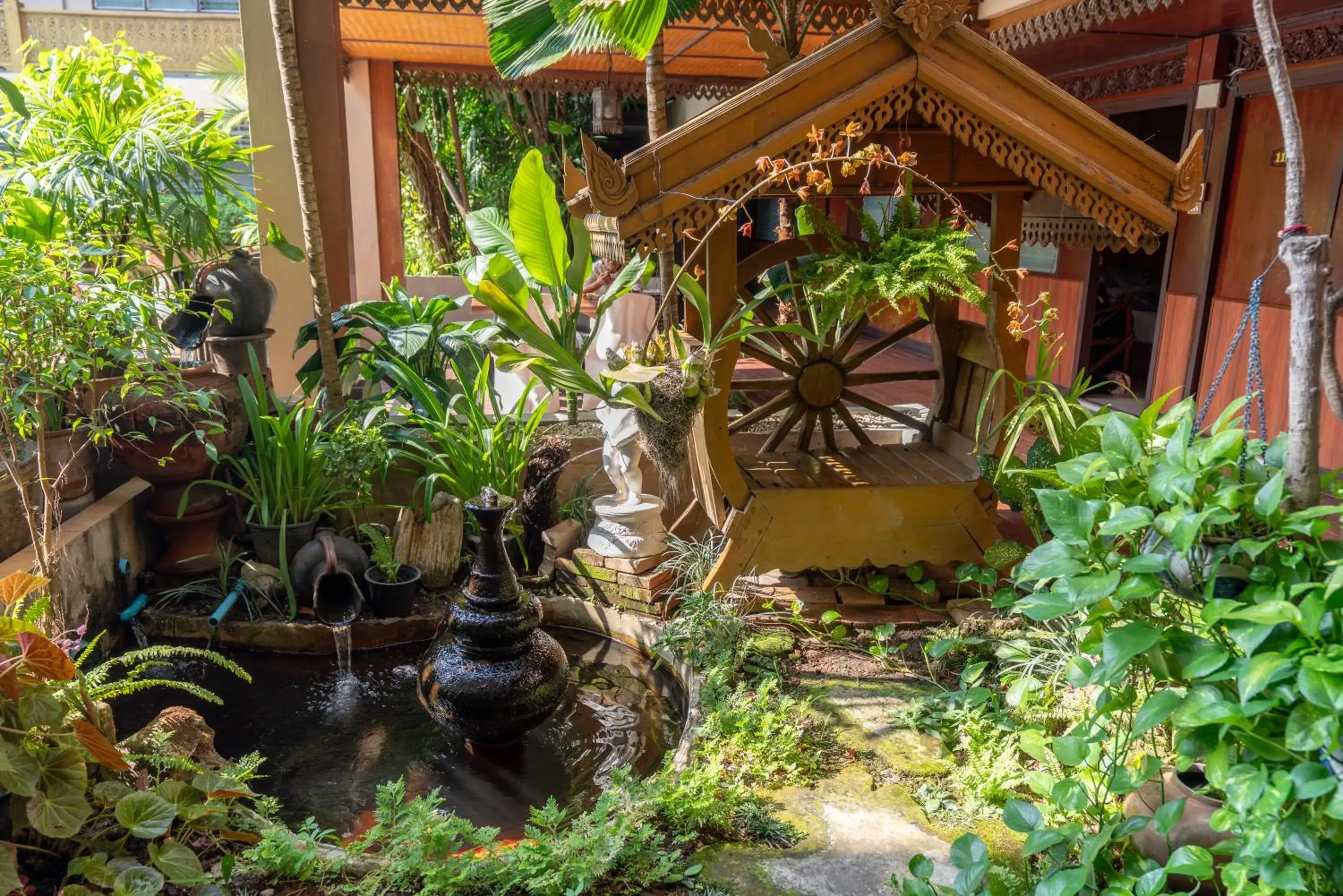 Garden in Lai Thai Guest House