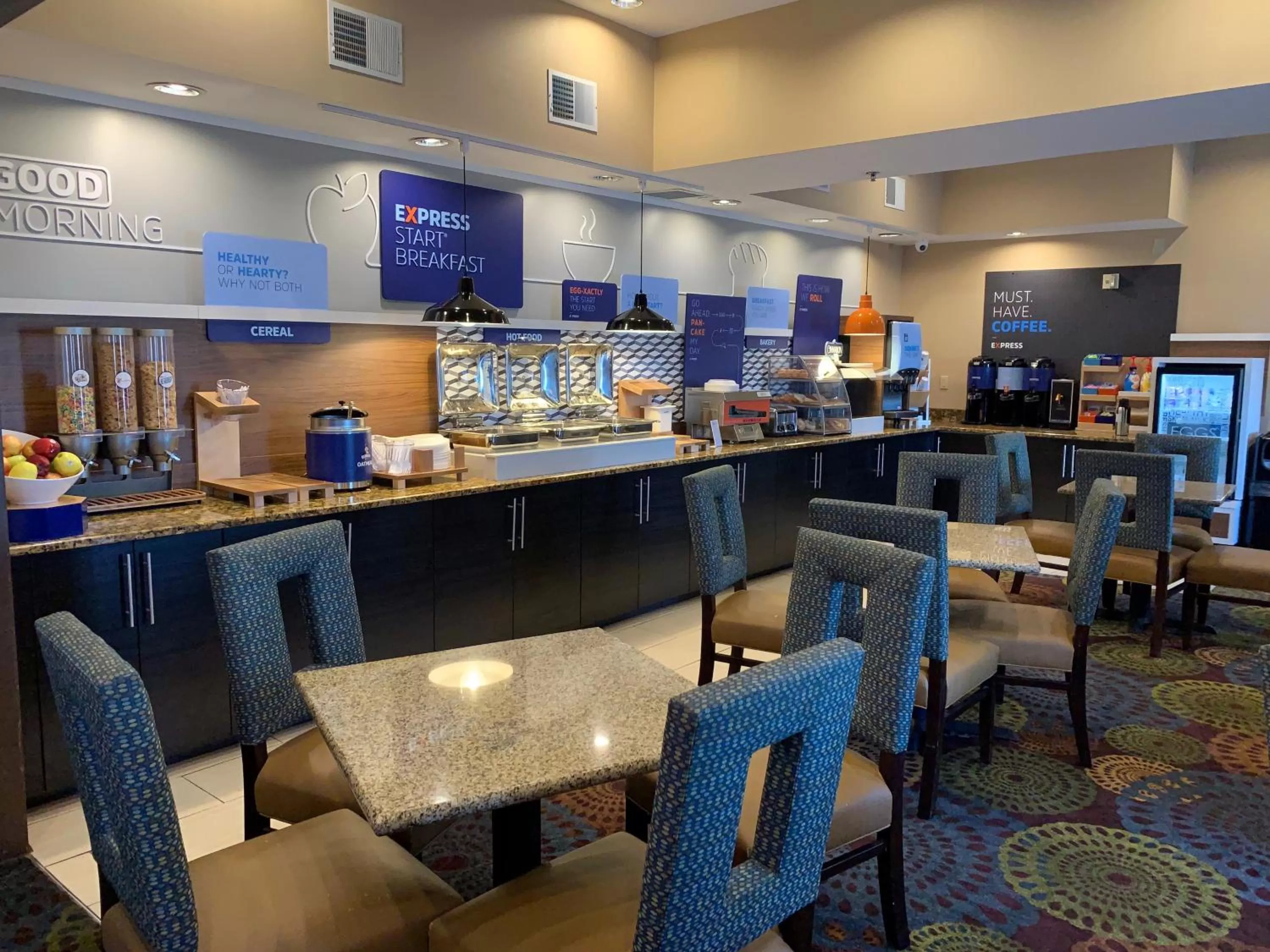 Breakfast in Holiday Inn Express St. Paul South - Inver Grove Heights by IHG