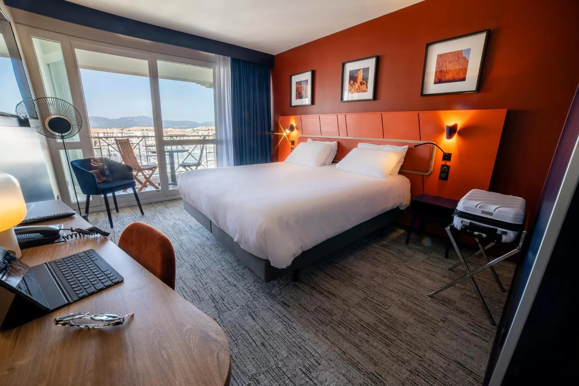 Photo of the whole room, Bed in Mercure Thalasso & Spa Port Fréjus