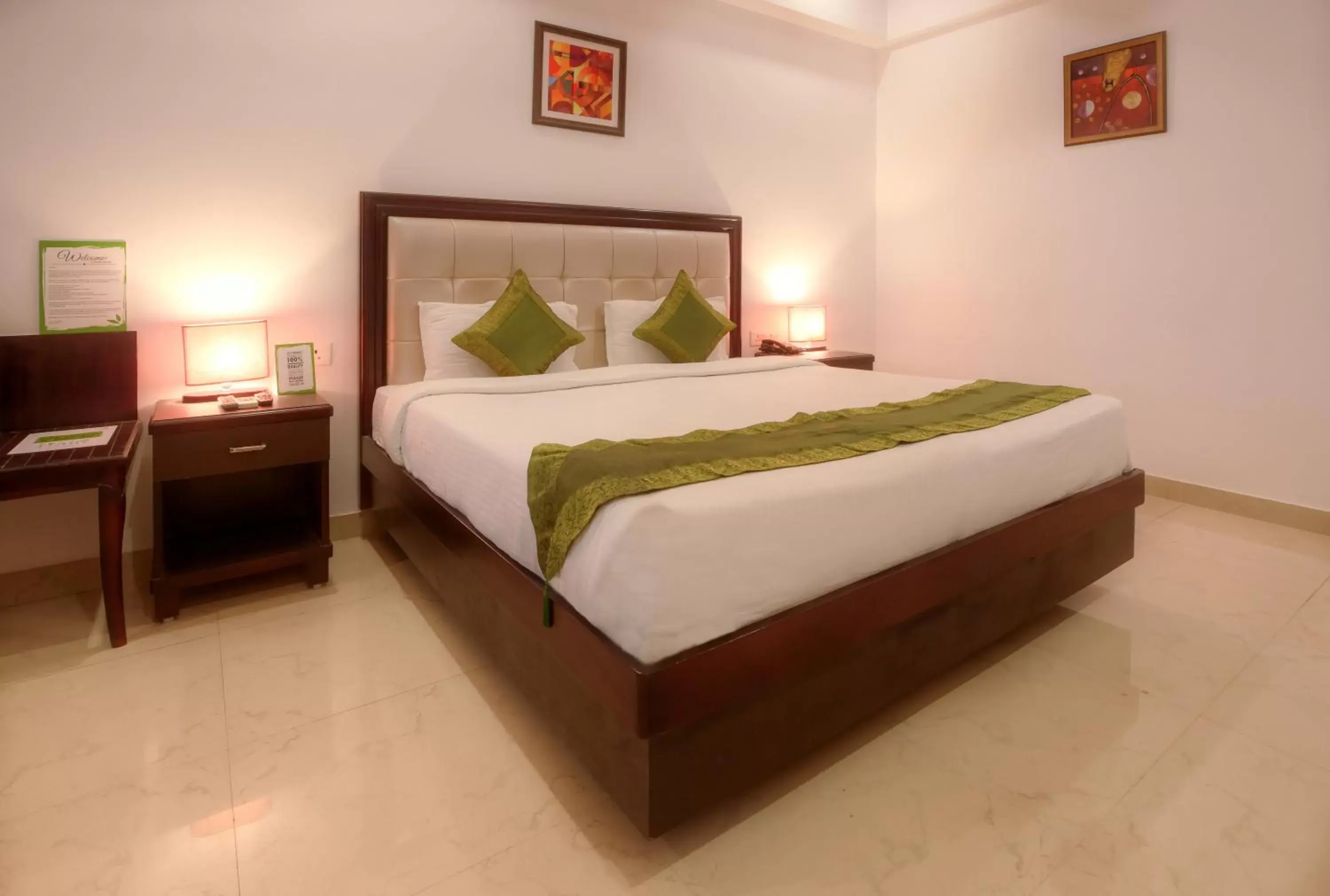 Decorative detail, Bed in Treebo Trend Shivam Inn Haniman