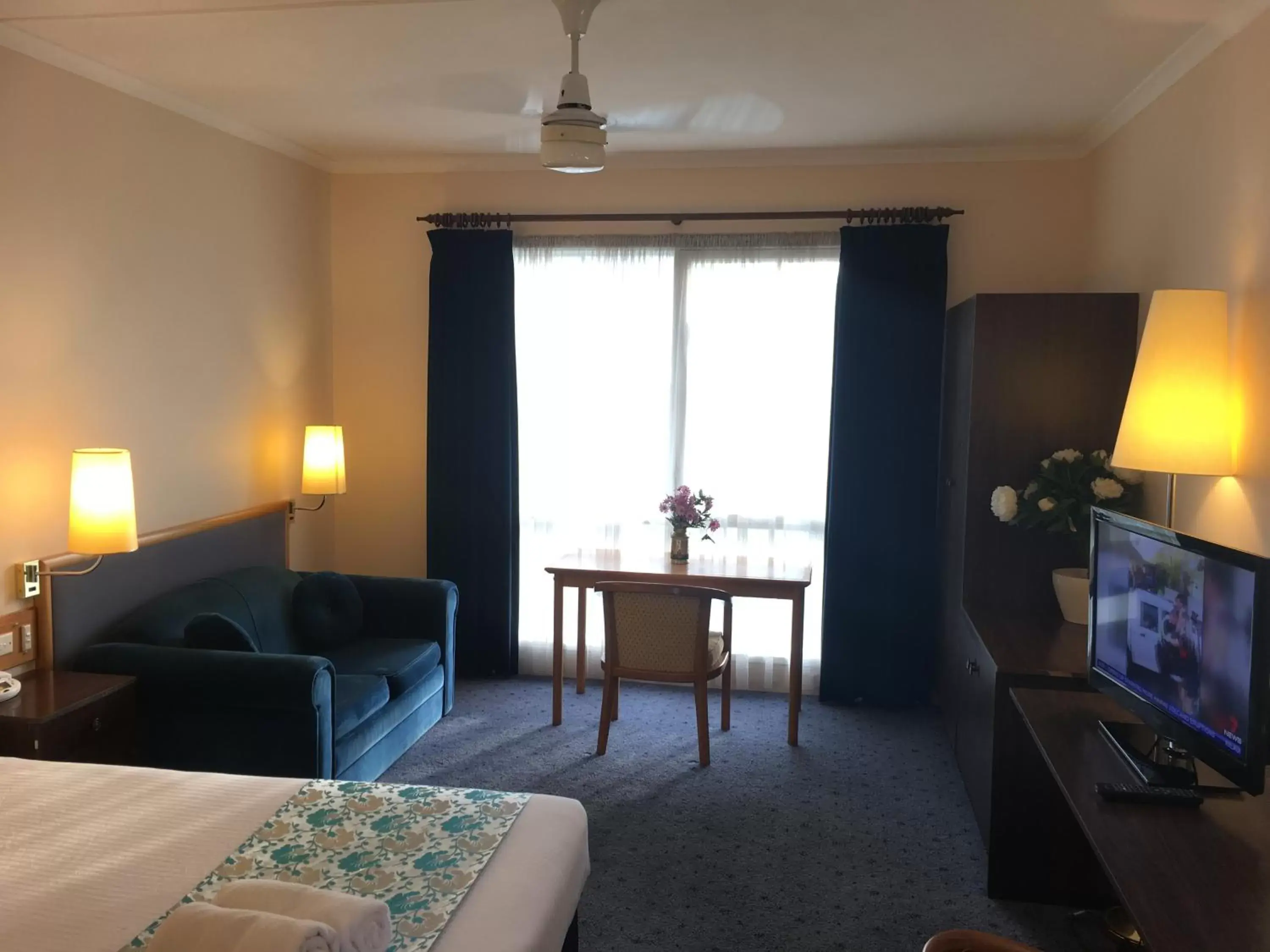 Bedroom, Seating Area in Australia Park Motel