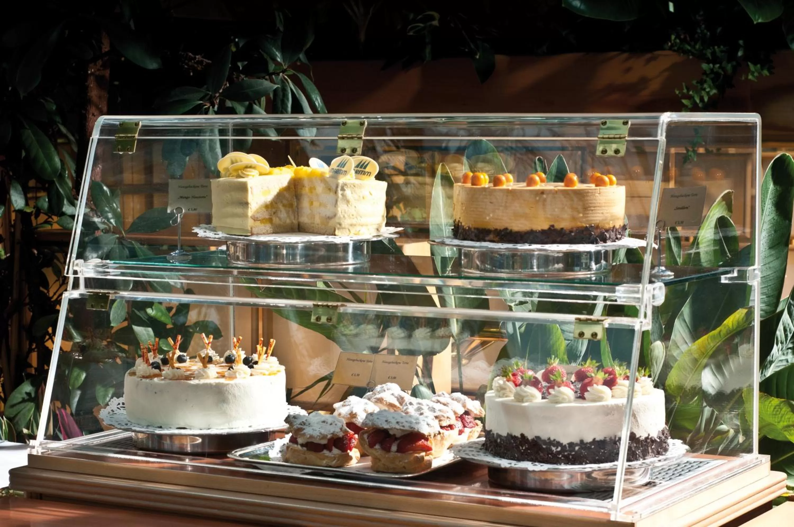 Restaurant/places to eat in Maritim Hotel Am Schlossgarten