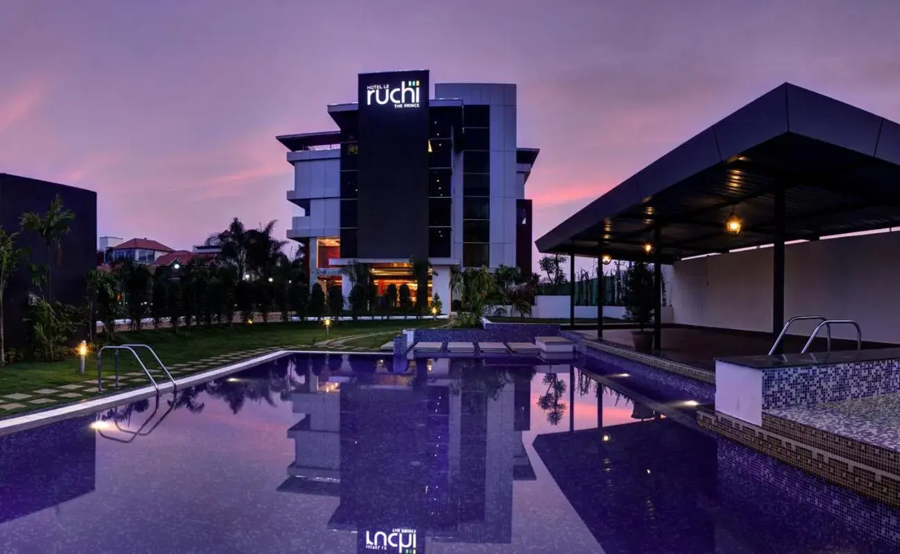 Property building in Hotel Le Ruchi The Prince Property building in Hotel Le Ruchi The Prince