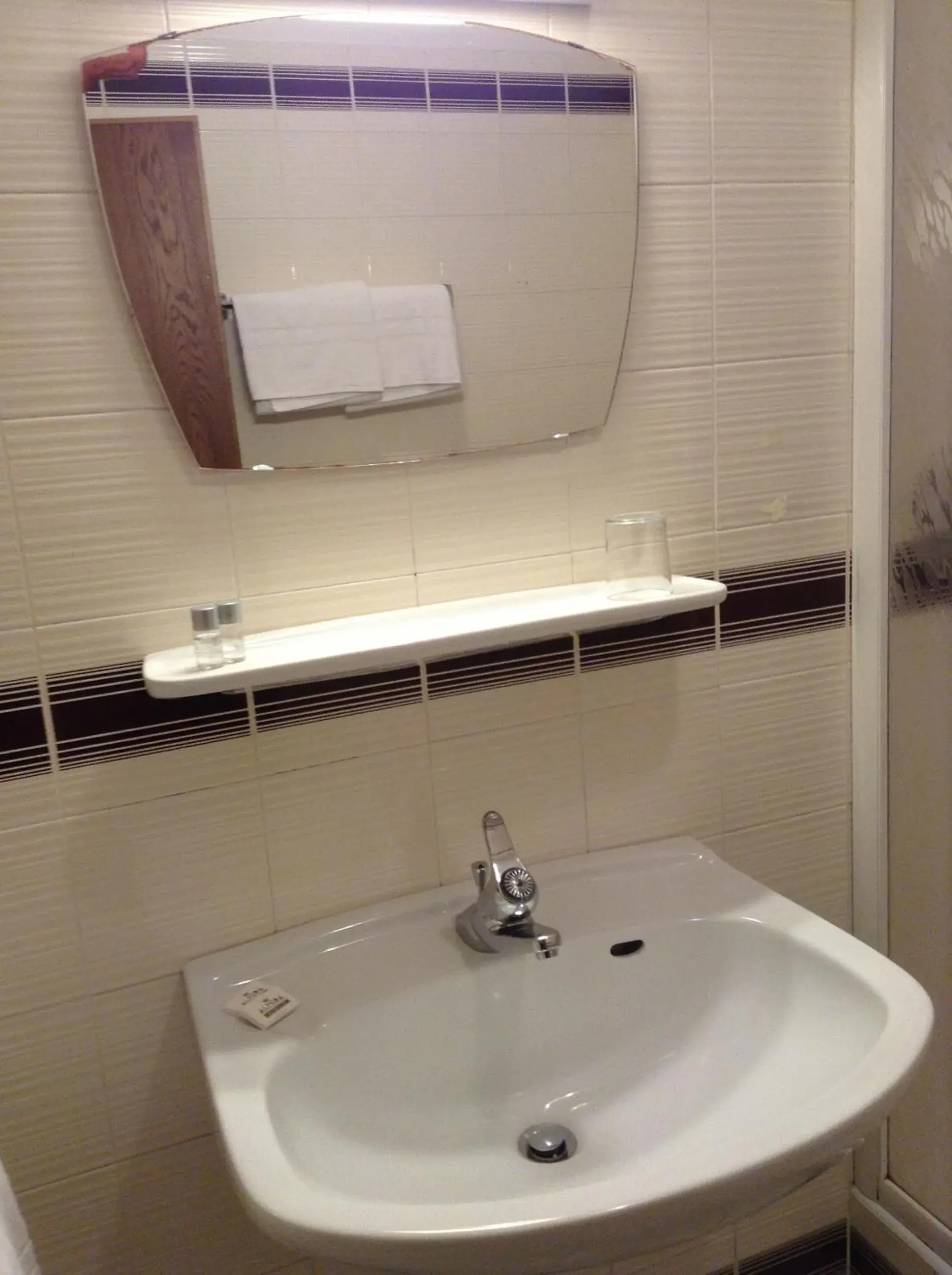 Bathroom in Hotel Daniela