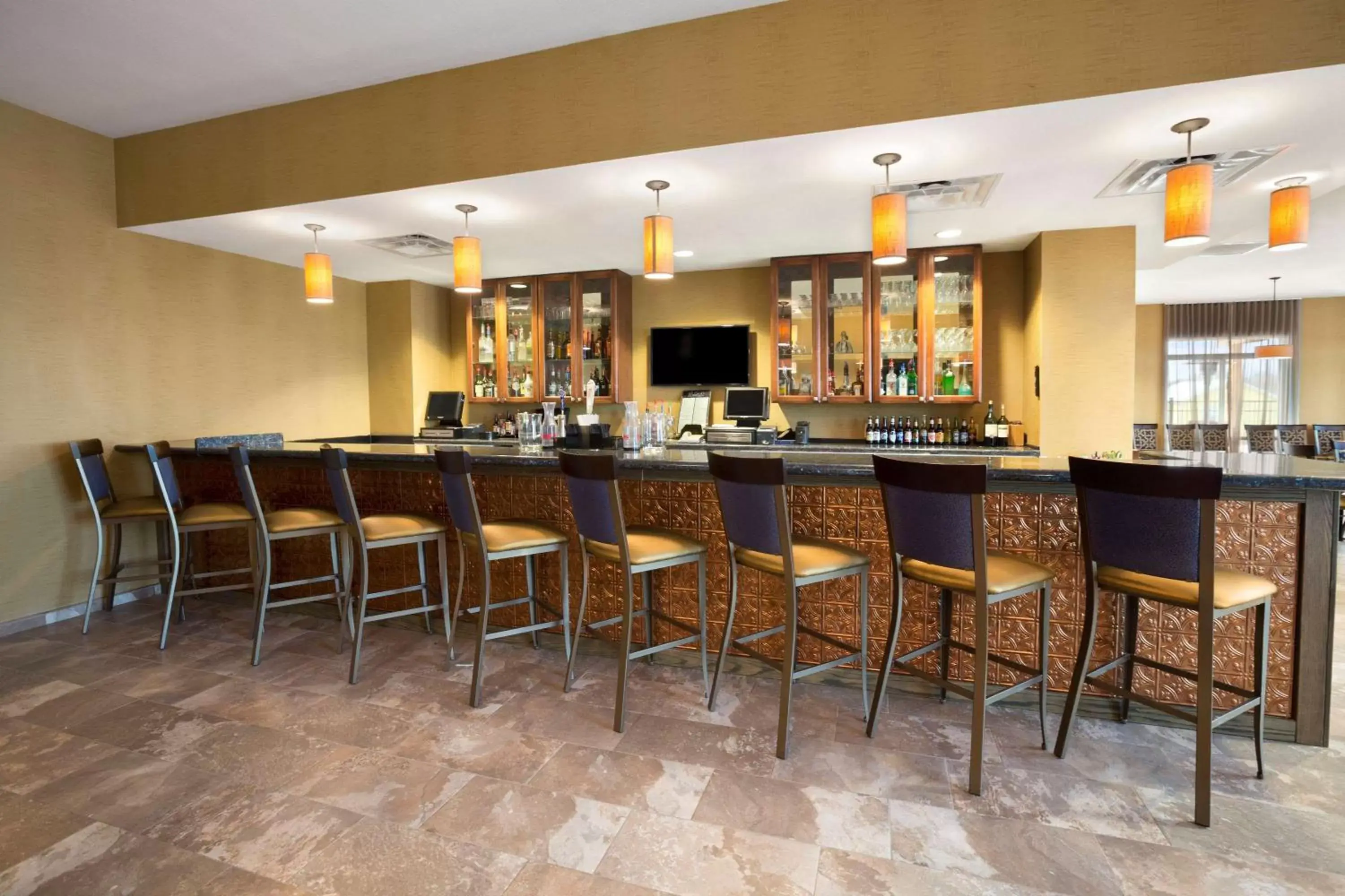 Lounge or bar in Wingate by Wyndham Seminole