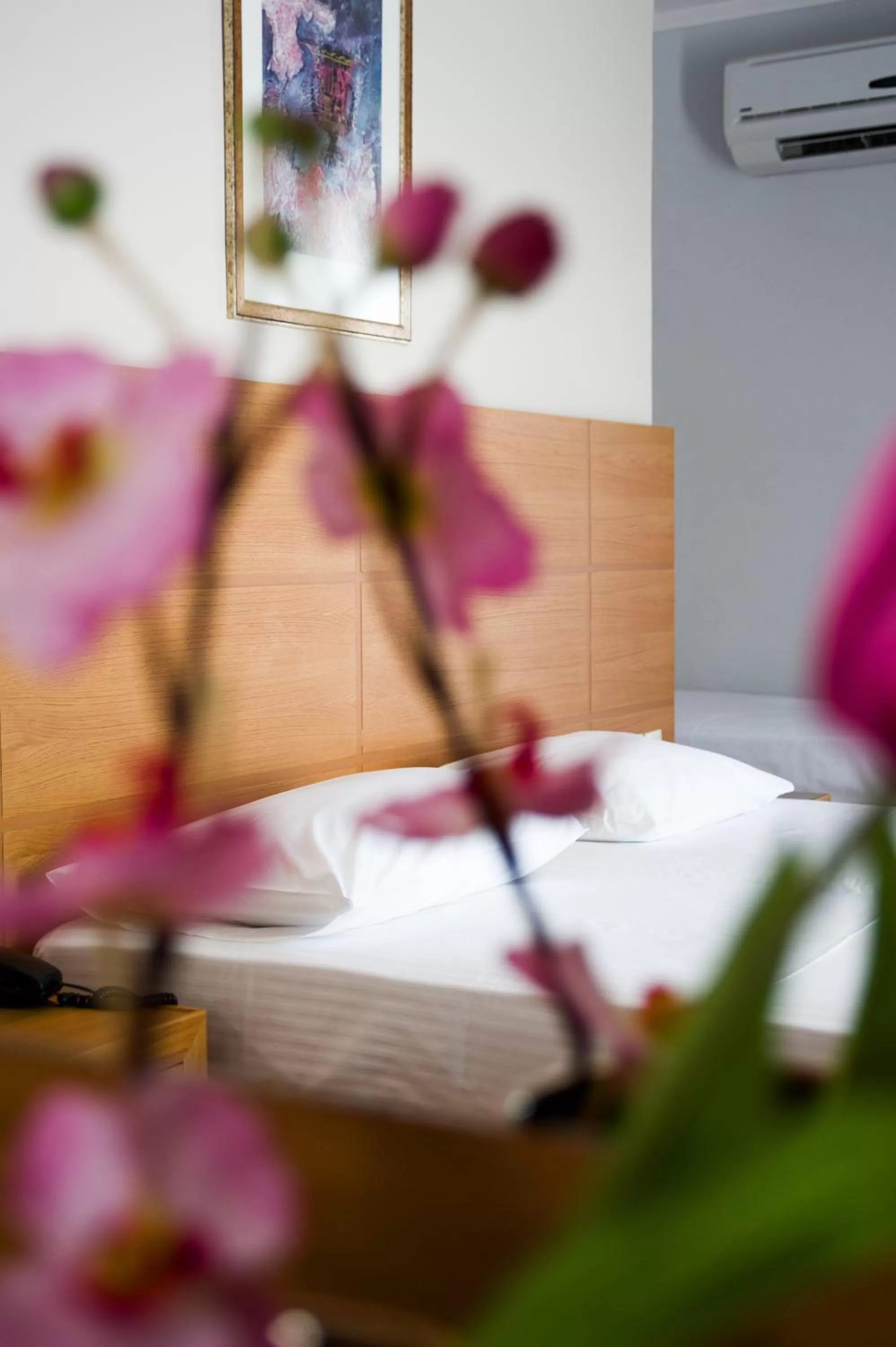 Decorative detail, Bed in Olympion