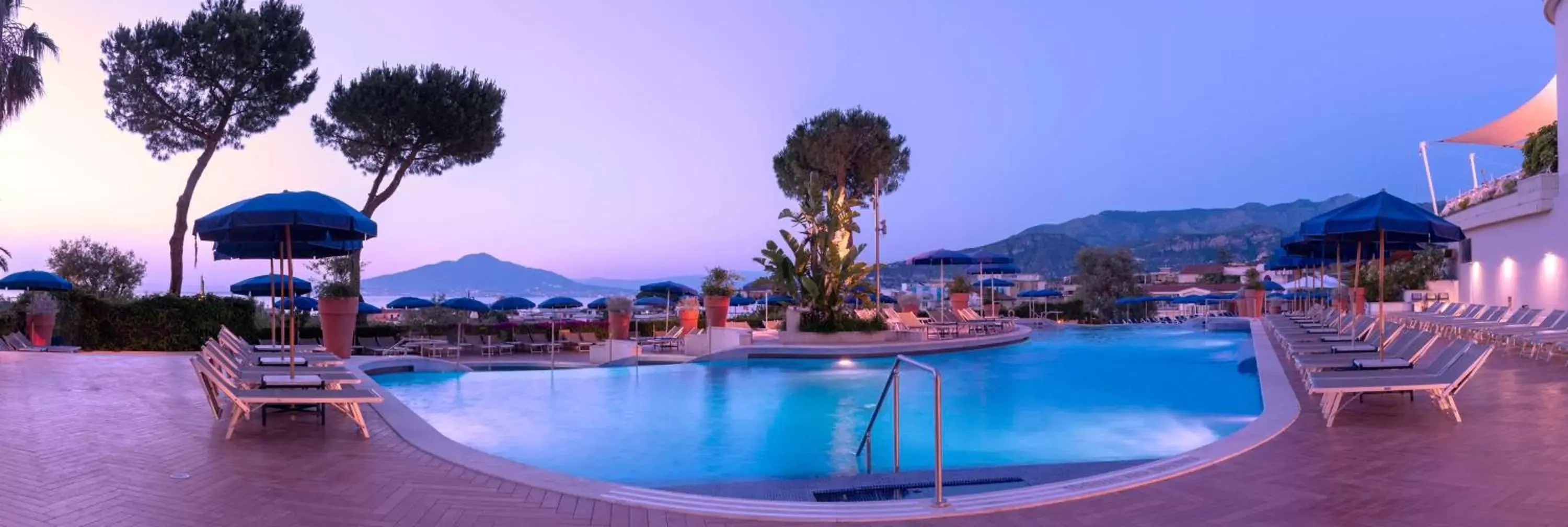 Pool view, Swimming Pool in Hilton Sorrento Palace