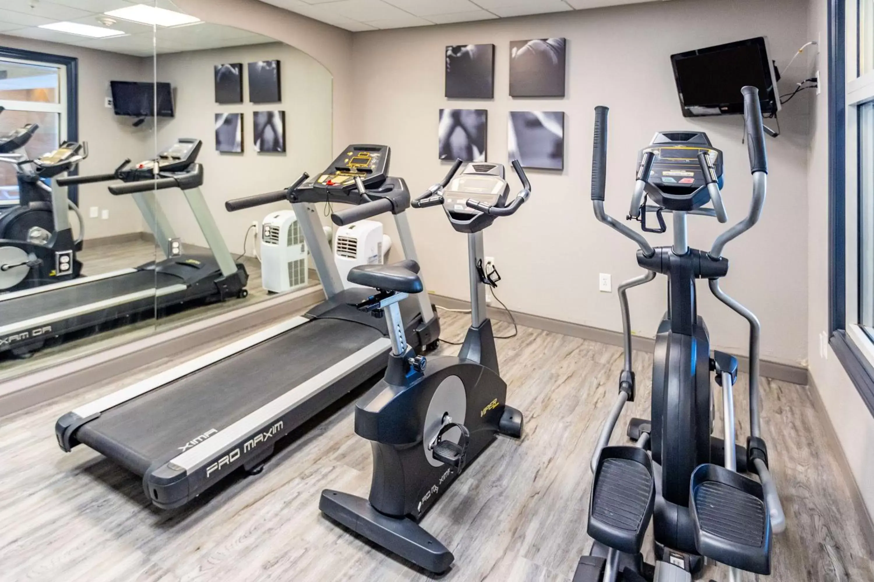 Activities, Fitness Center/Facilities in Country Inn & Suites by Radisson, Smyrna, GA