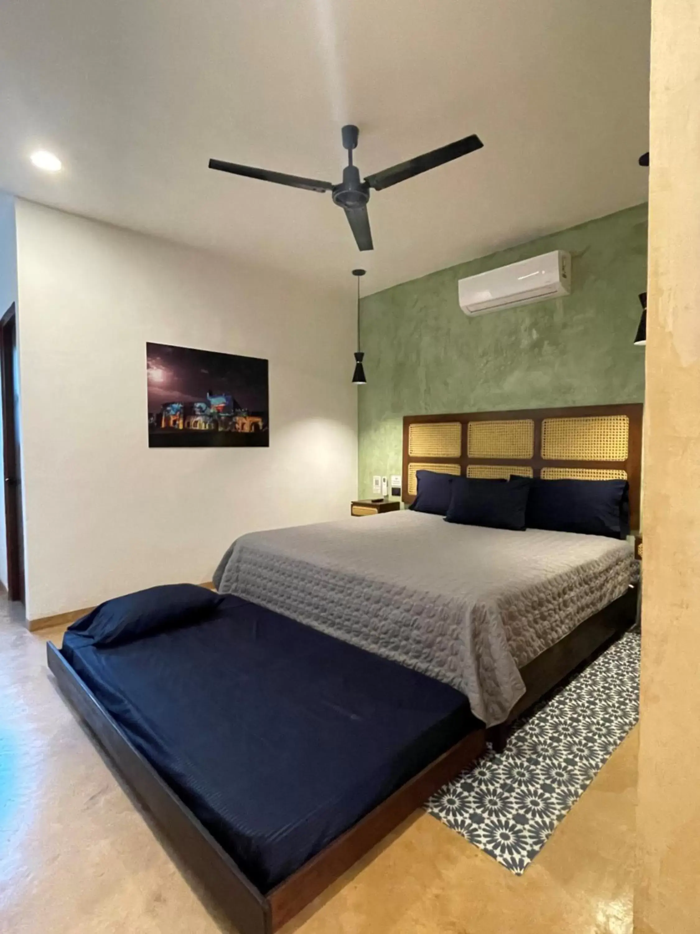 Bed in Apartamentos Dsiena Valladolid