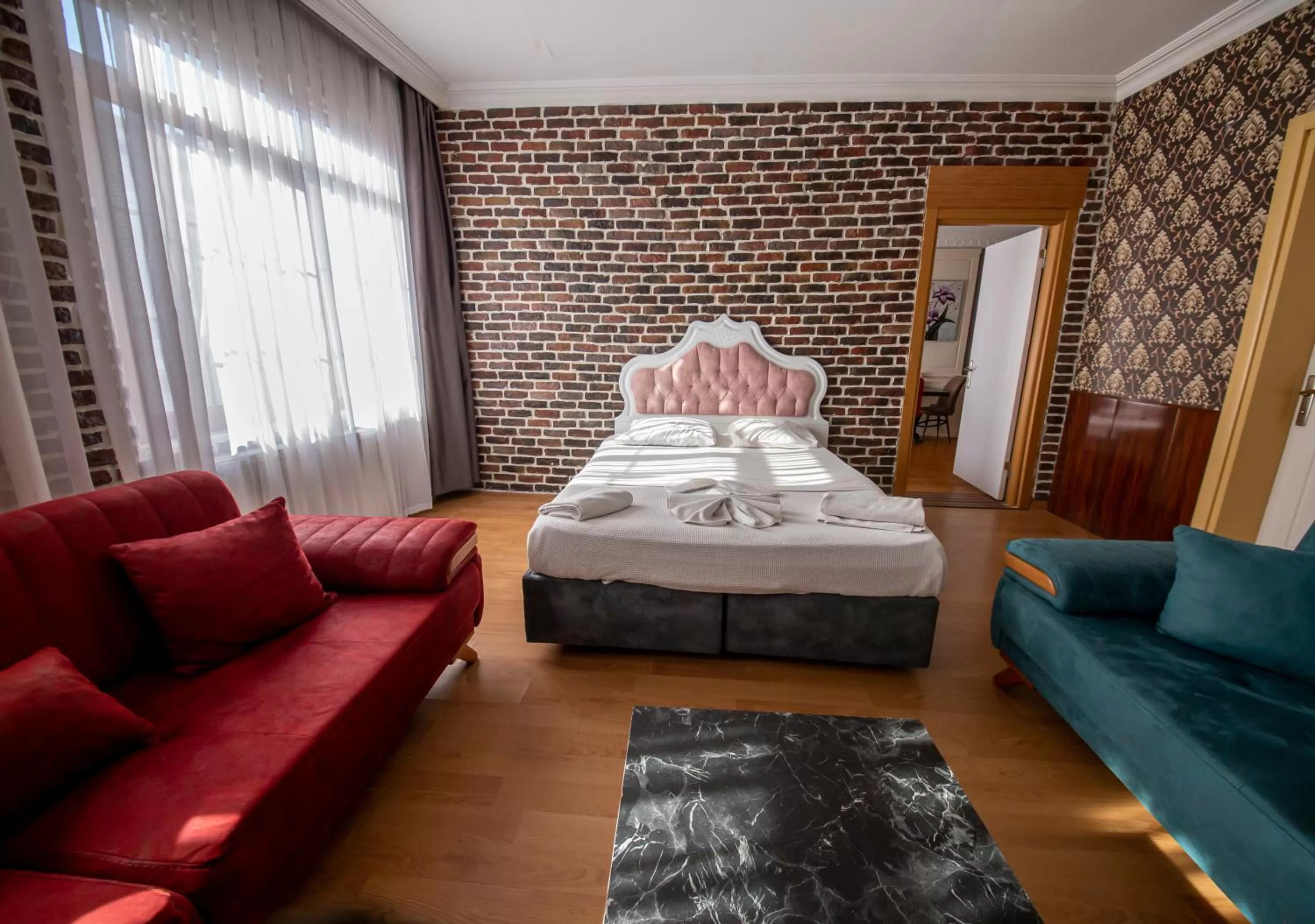 Bed in Royal Palace Hotel