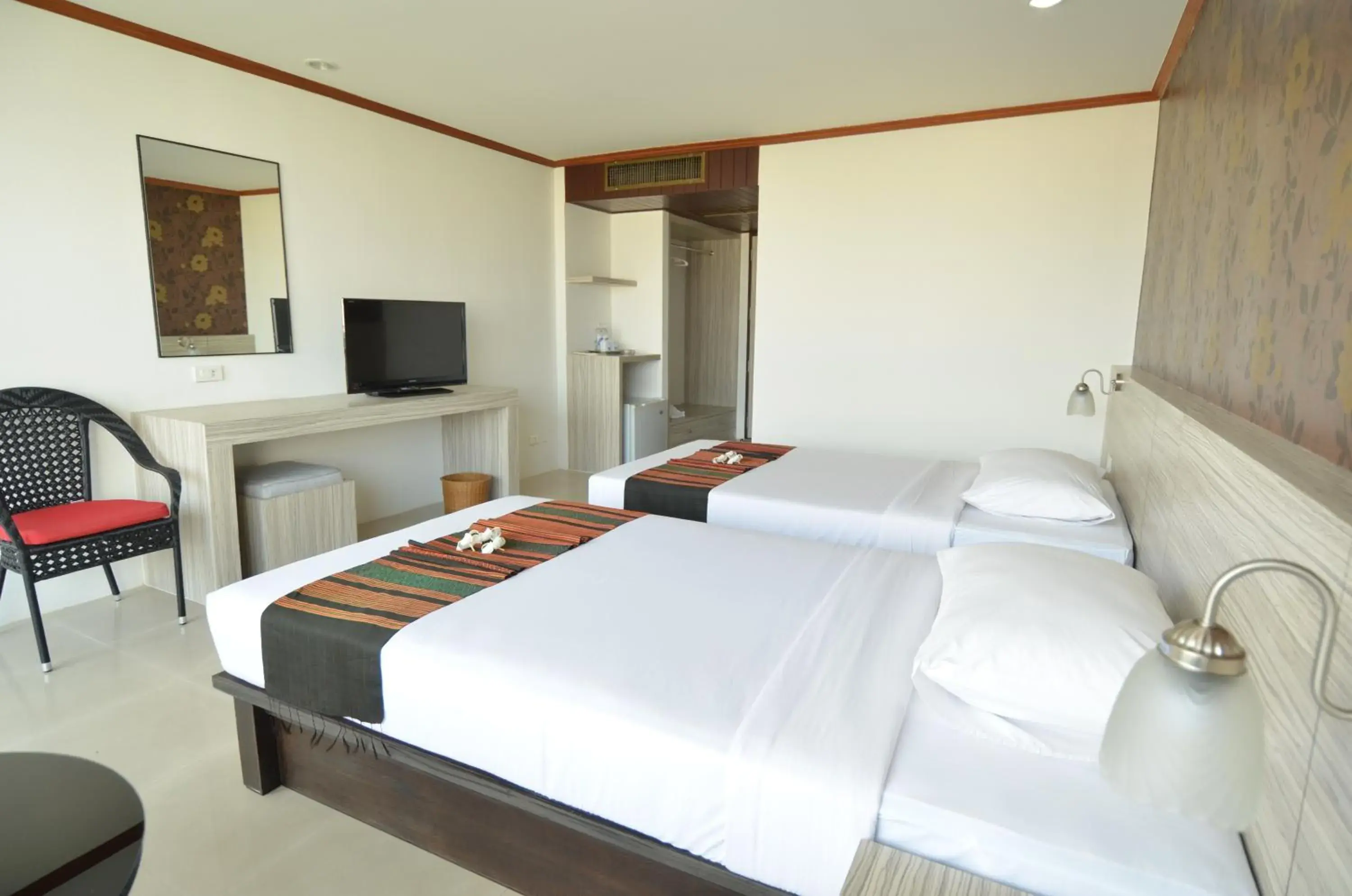 Bedroom, Room Photo in Welcome Plaza Hotel Pattaya