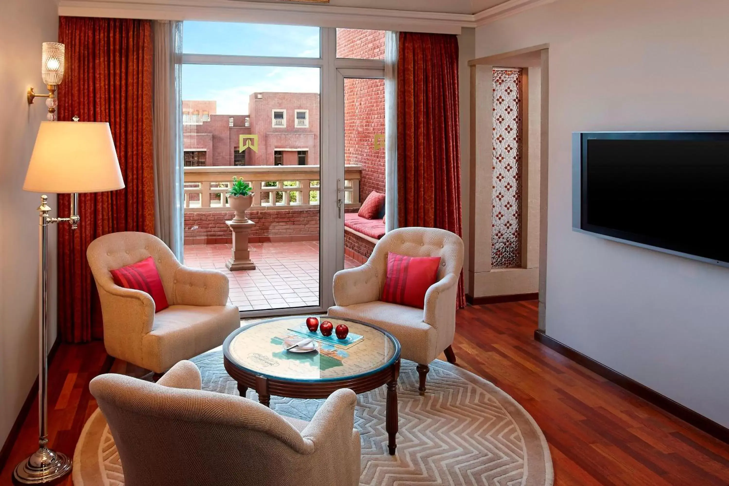 Bedroom, Seating Area in ITC Rajputana, a Luxury Collection Hotel, Jaipur