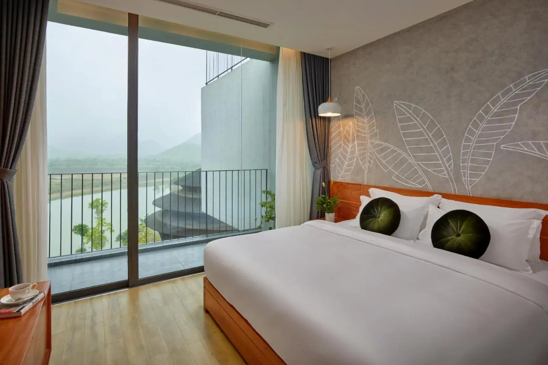 Bedroom, Bed in Wyndham Grand Vedana Ninh Binh Resort