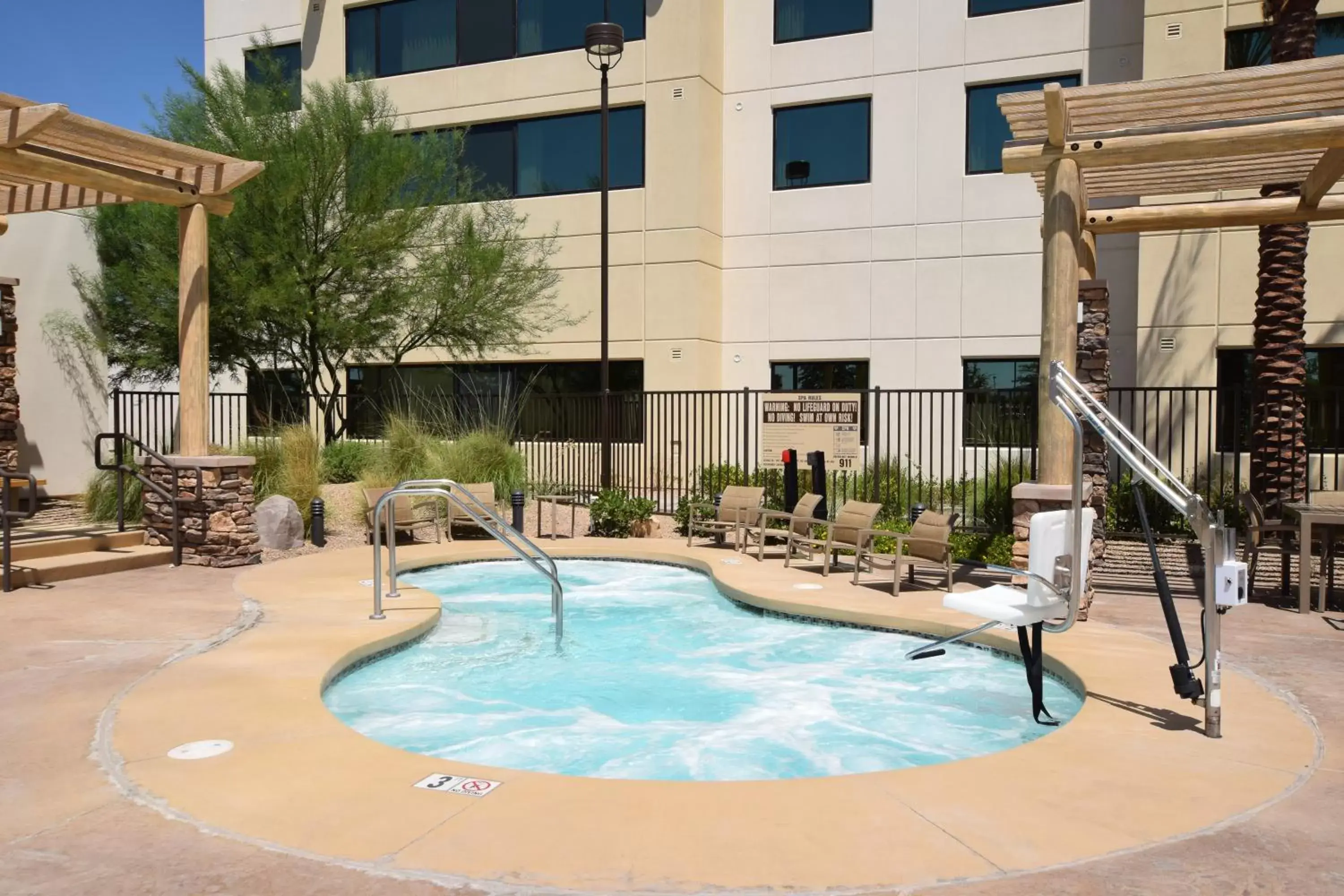 Swimming Pool in The Berkley, Las Vegas