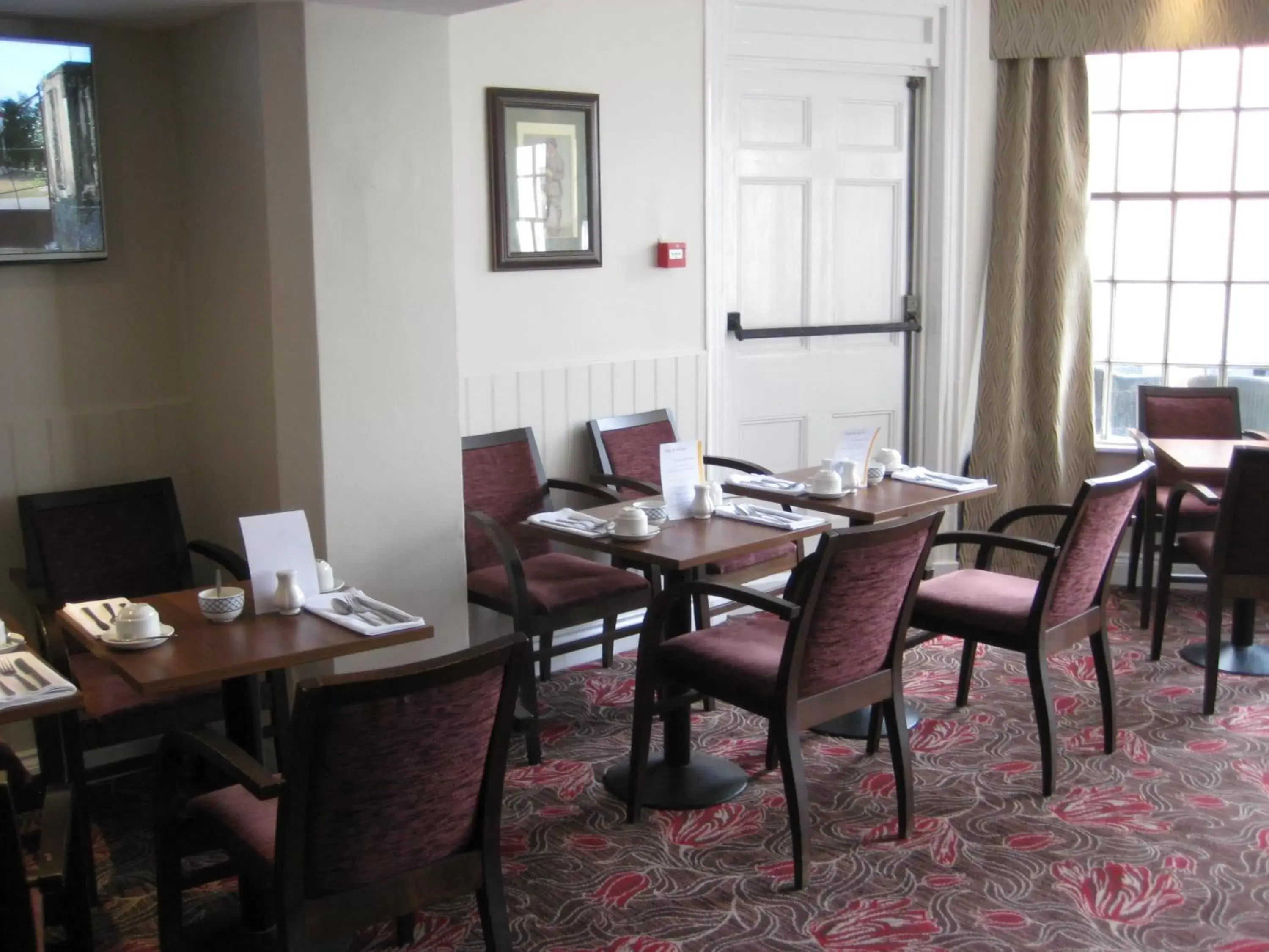 Restaurant/Places to Eat in The Star and Garter Hotel