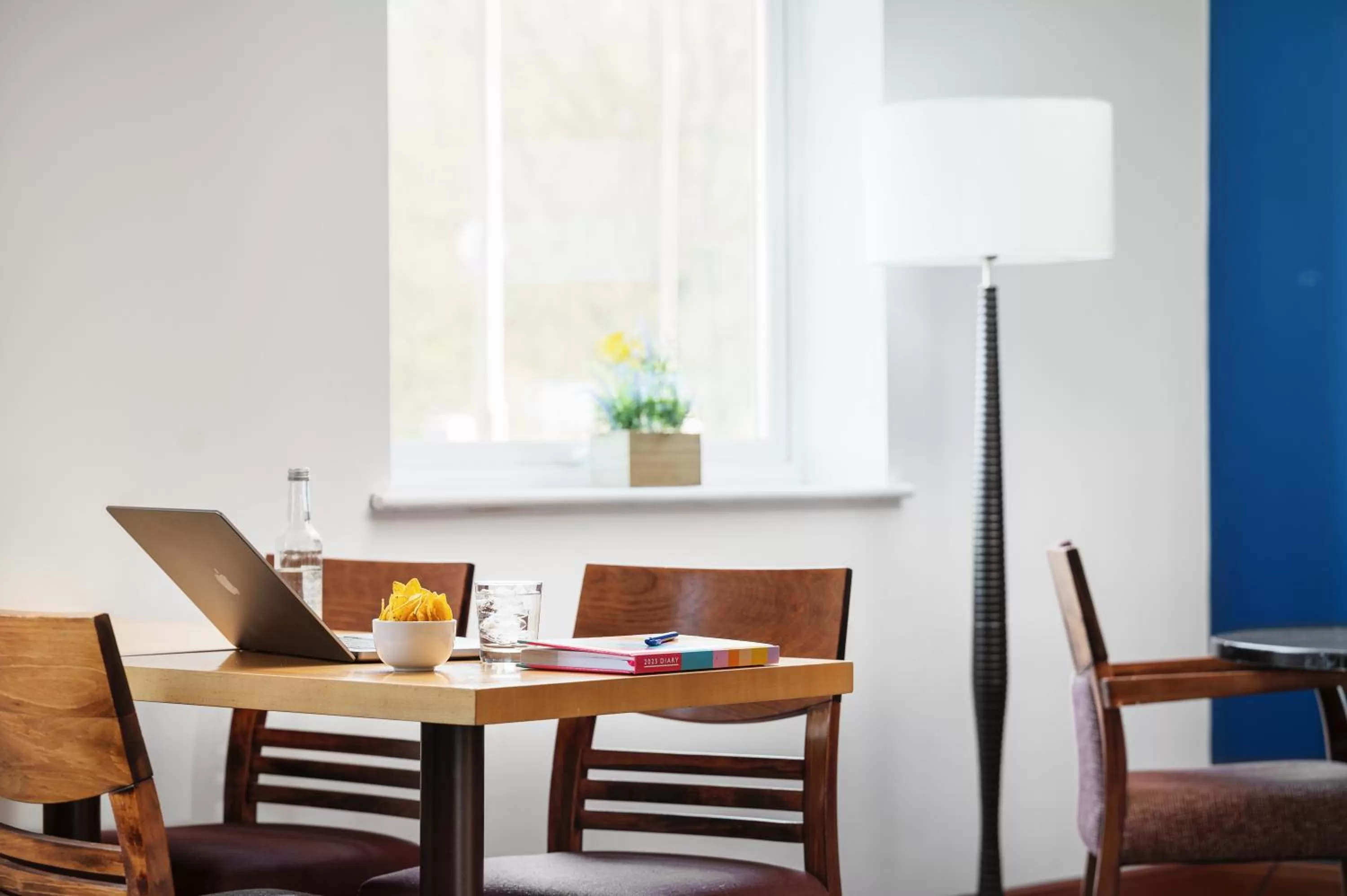 Restaurant/places to eat in Holiday Inn Express Braintree by IHG