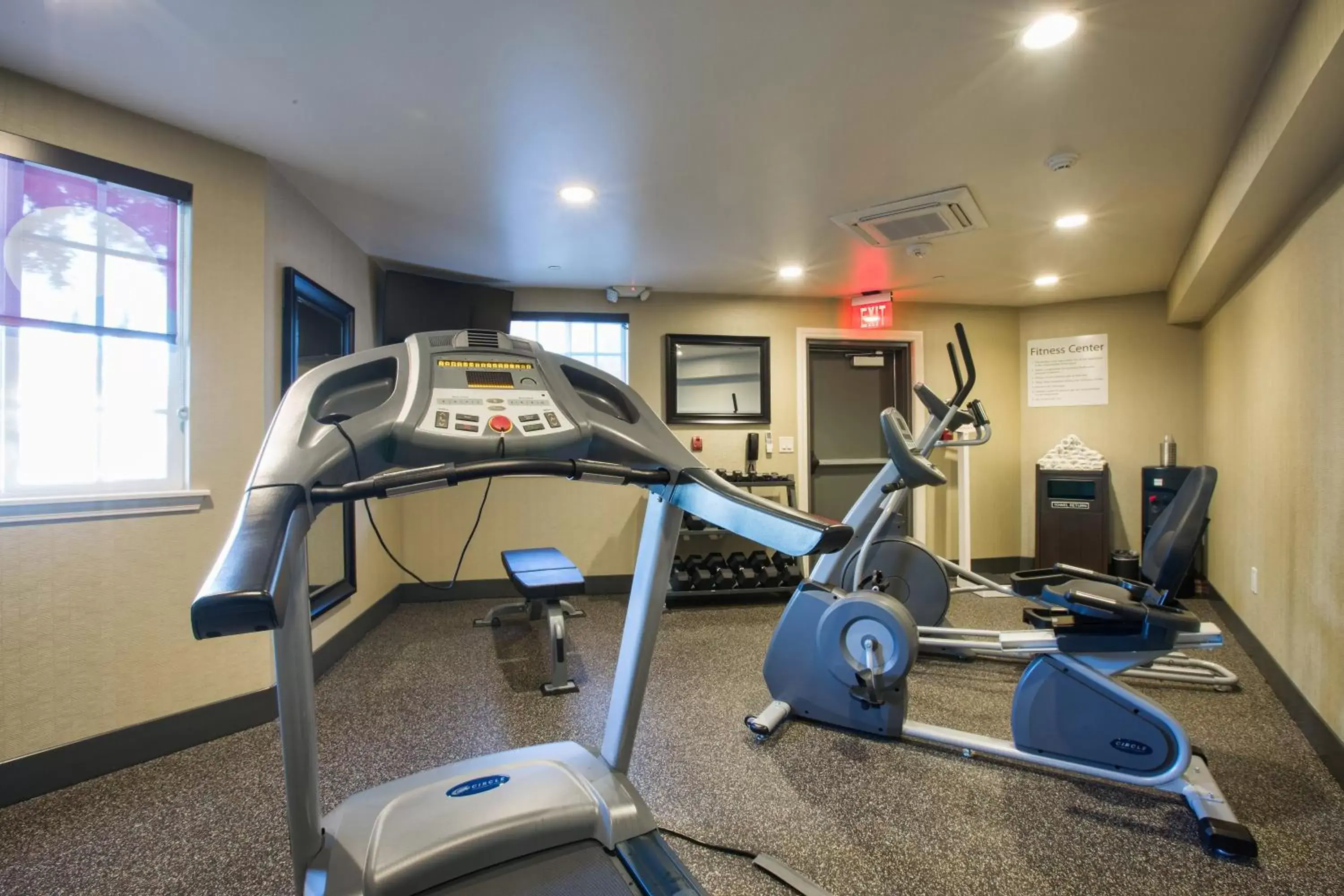 Fitness centre/facilities, Fitness Center/Facilities in Holiday Inn Express Mountain View South Palo Alto, an IHG Hotel