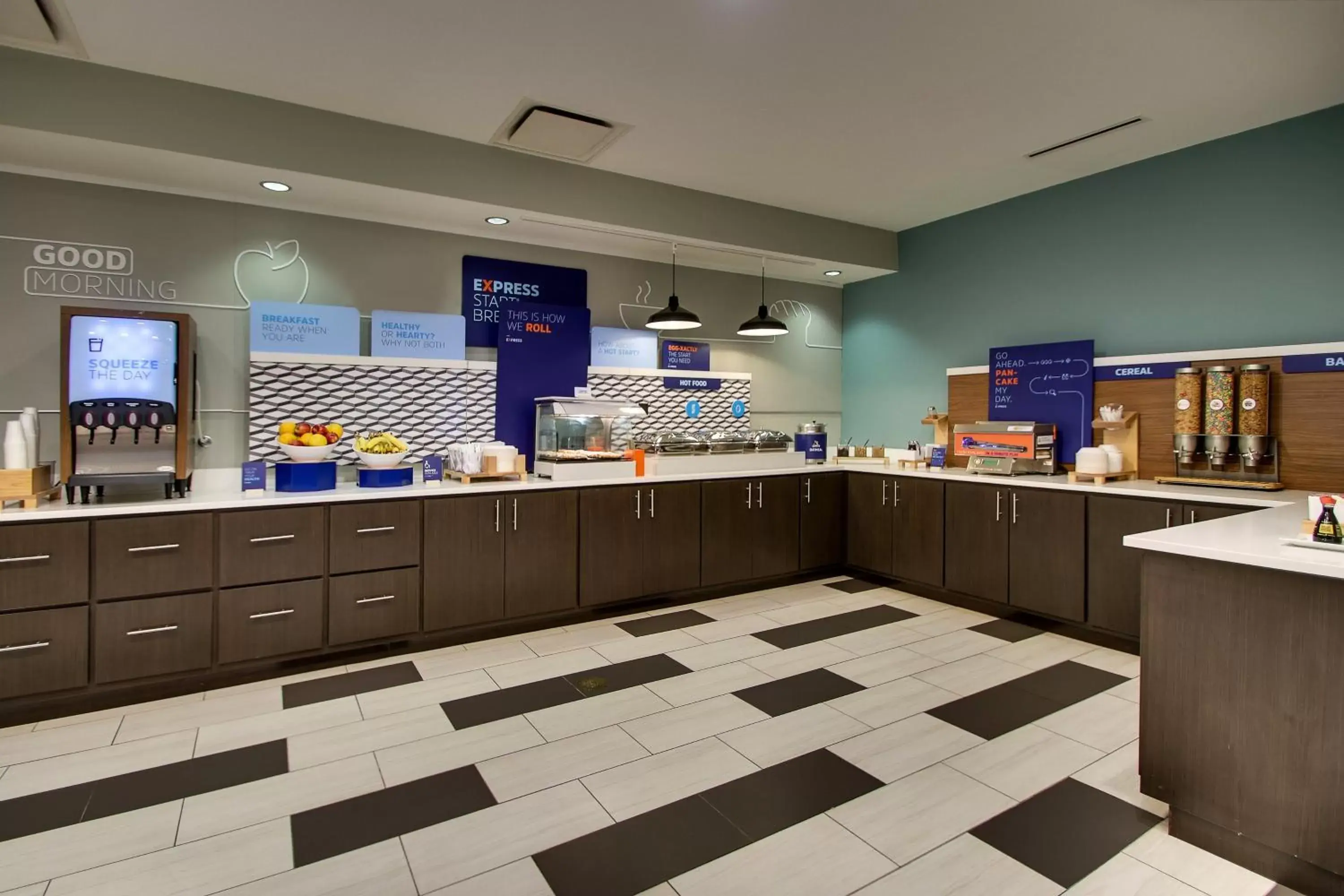 Breakfast, Restaurant/Places to Eat in Holiday Inn Express Georgetown, an IHG Hotel