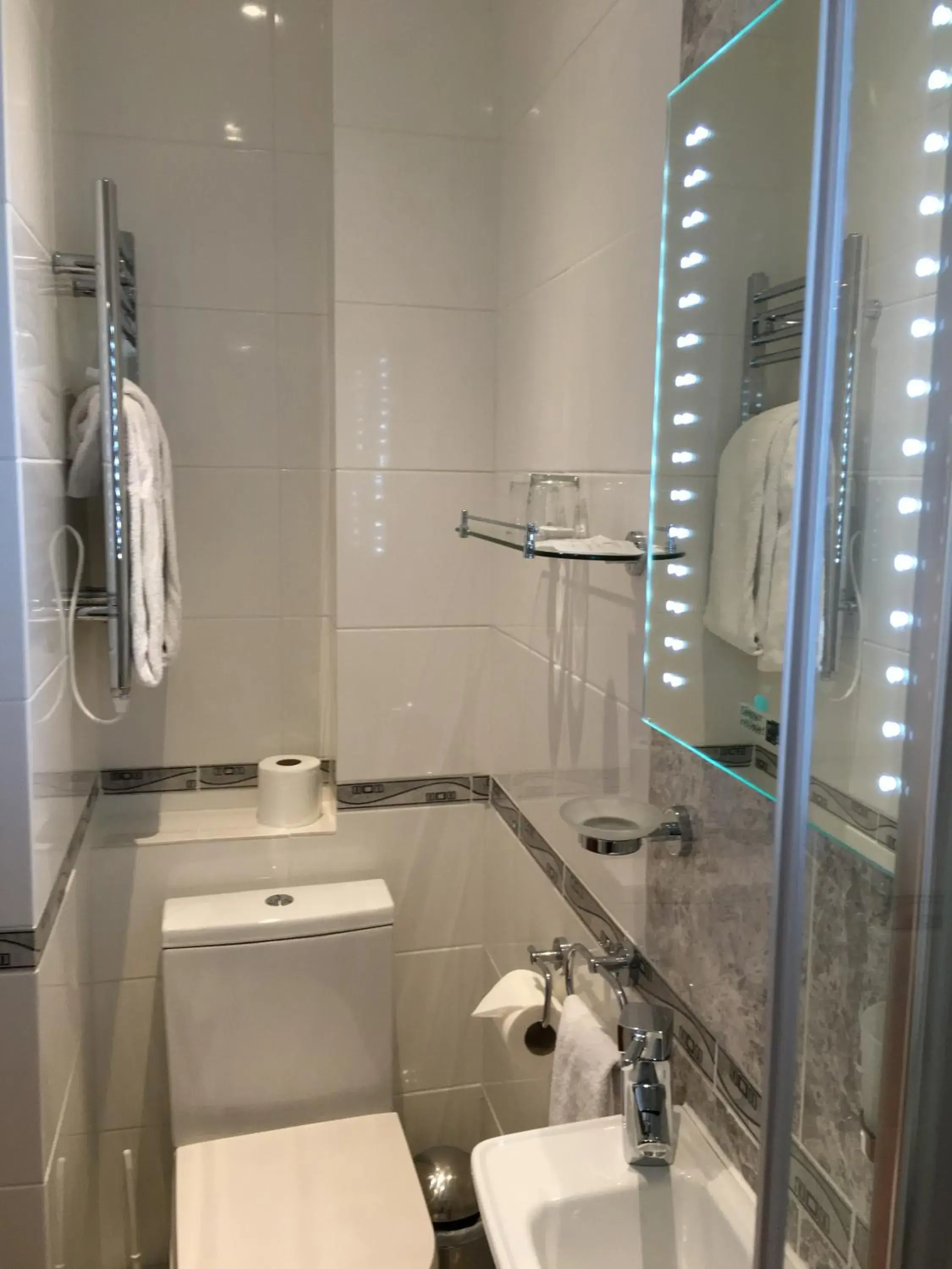 Bathroom in Albro House Hotel