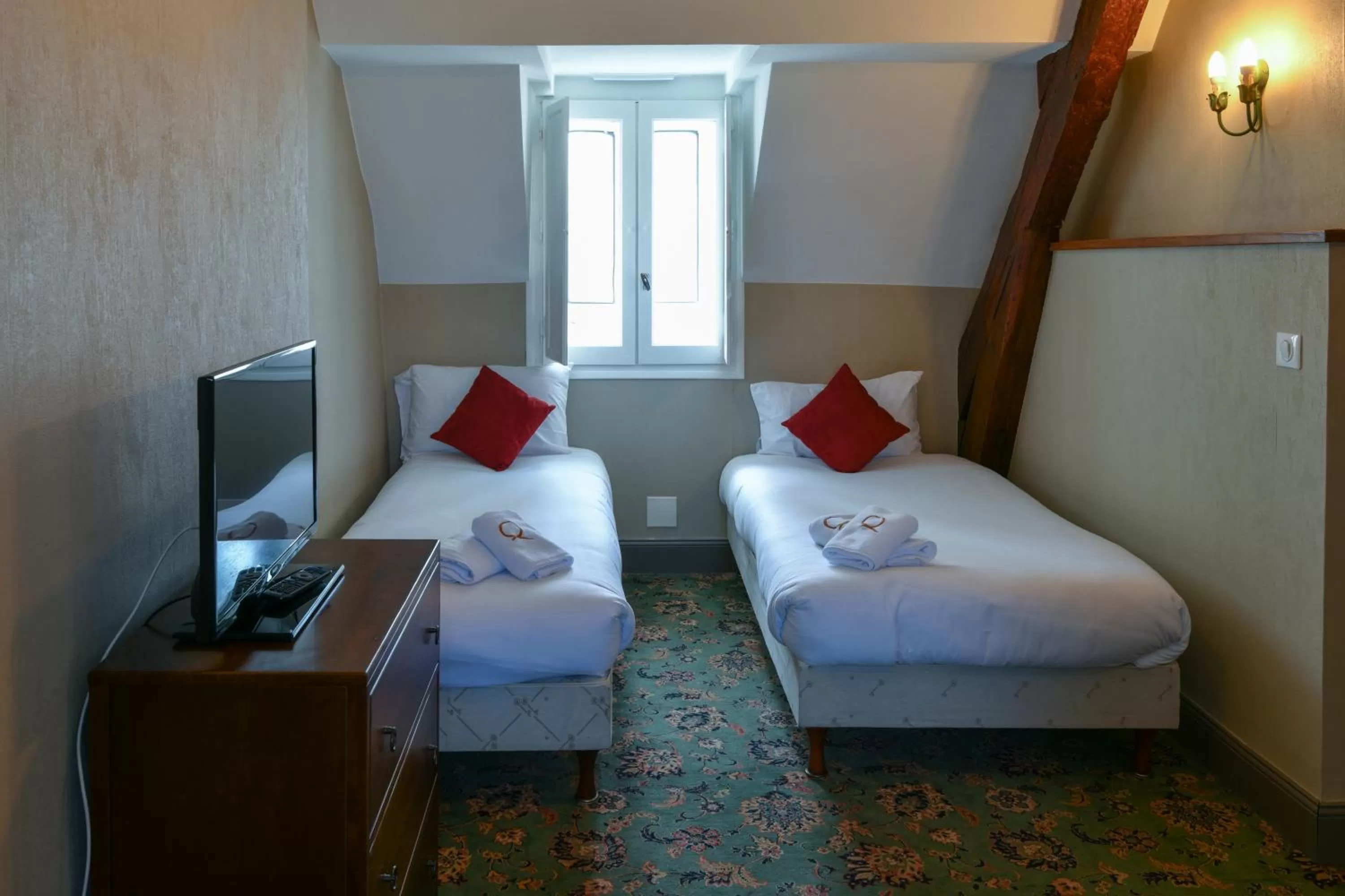 Bed in Hotel De Gramont