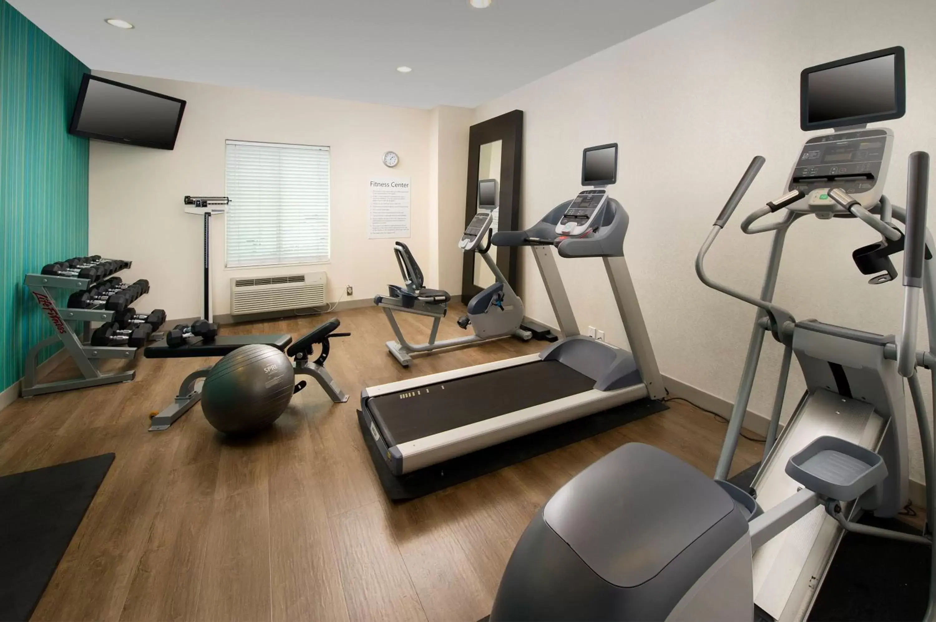 Fitness centre/facilities, Fitness Center/Facilities in Holiday Inn Express & Suites San Antonio West Sea World Area, an IHG Hotel