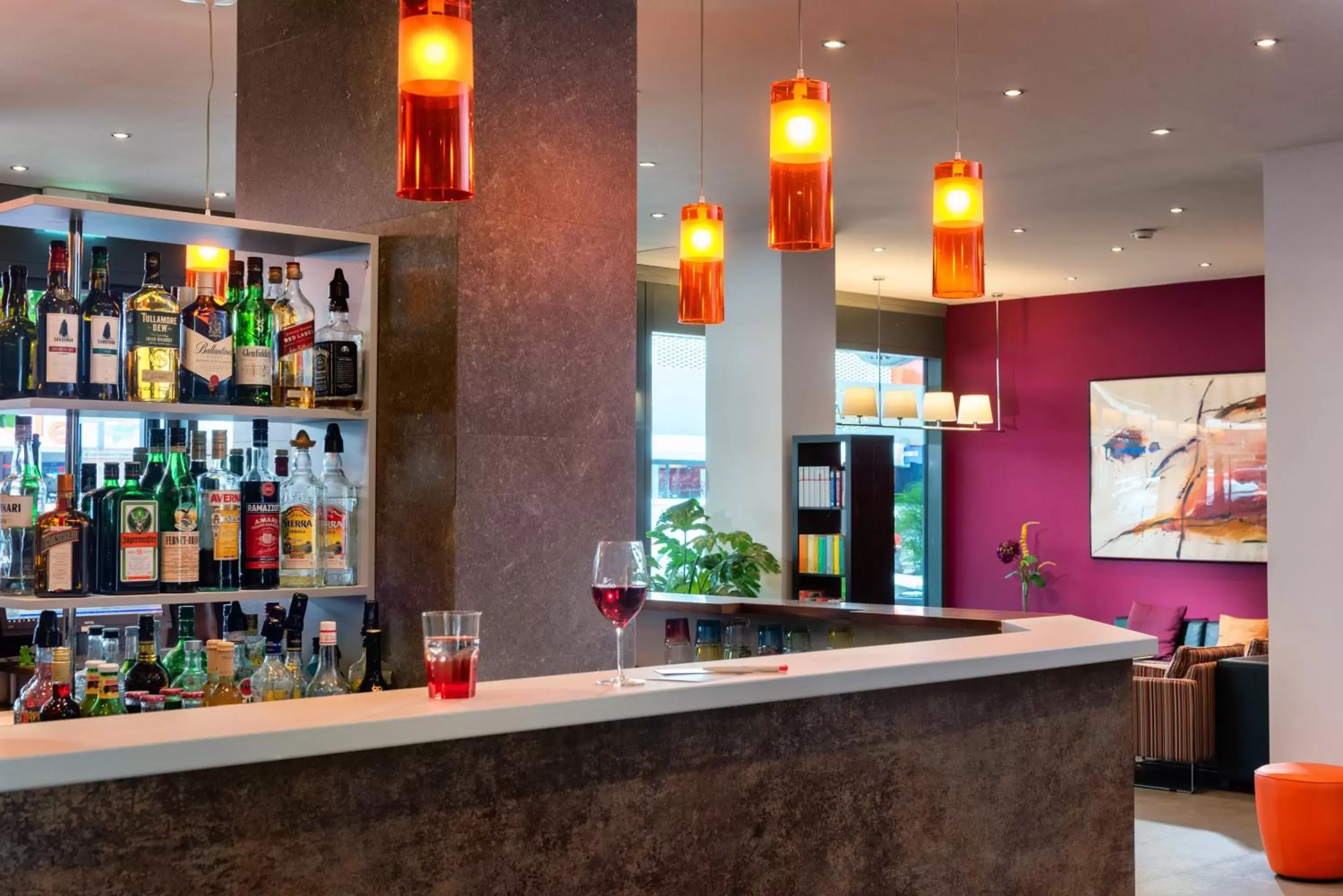 Lounge or bar in SORAT Hotel Berlin Lounge or bar in SORAT Hotel Berlin