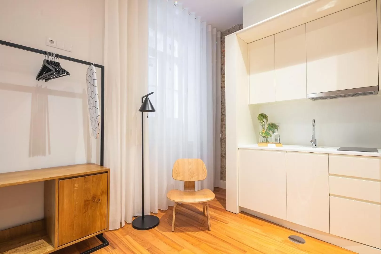 Kitchen or kitchenette in Porto River Infante