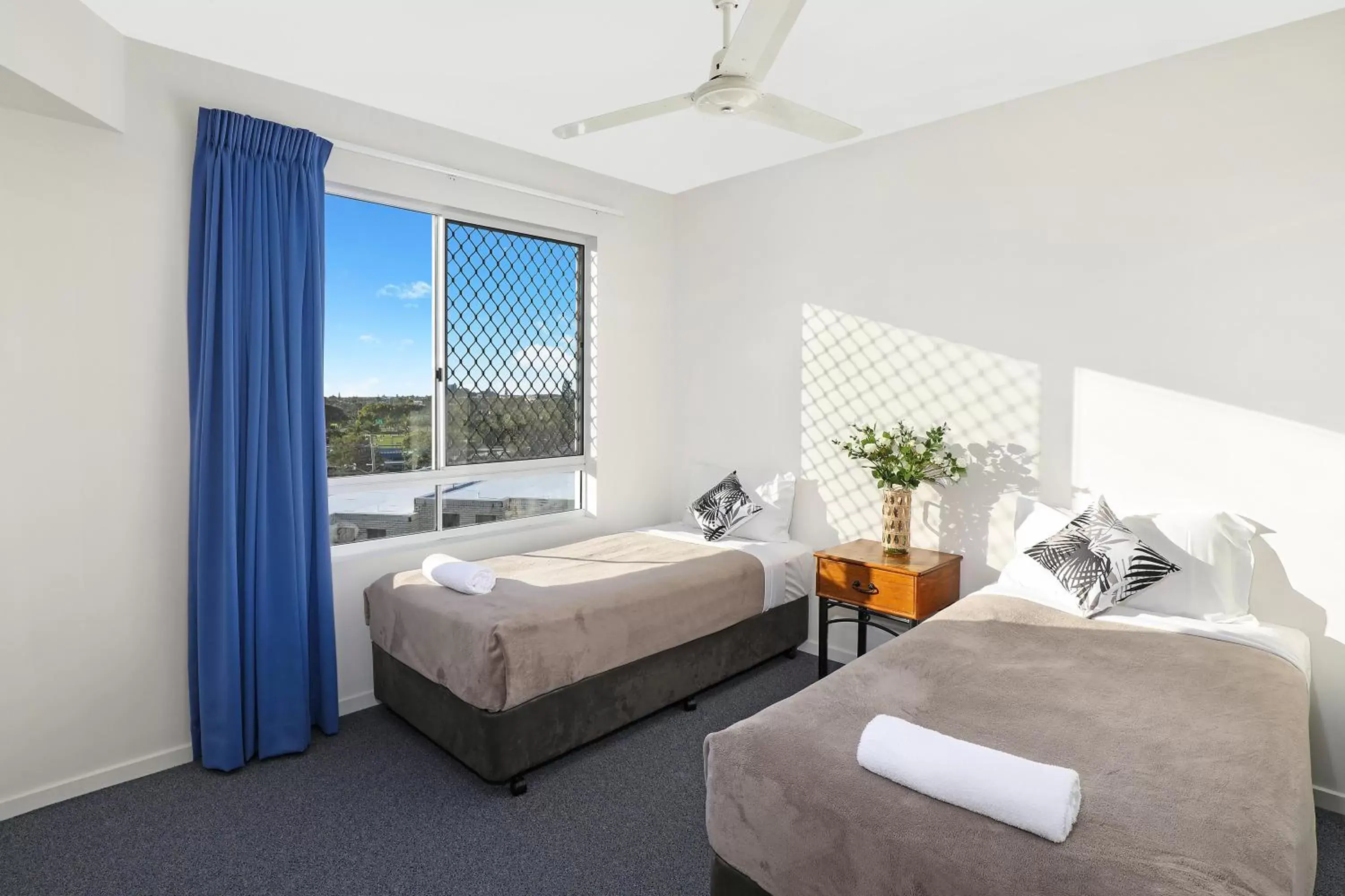 Bedroom, Bed in Beachside Resort Kawana Waters