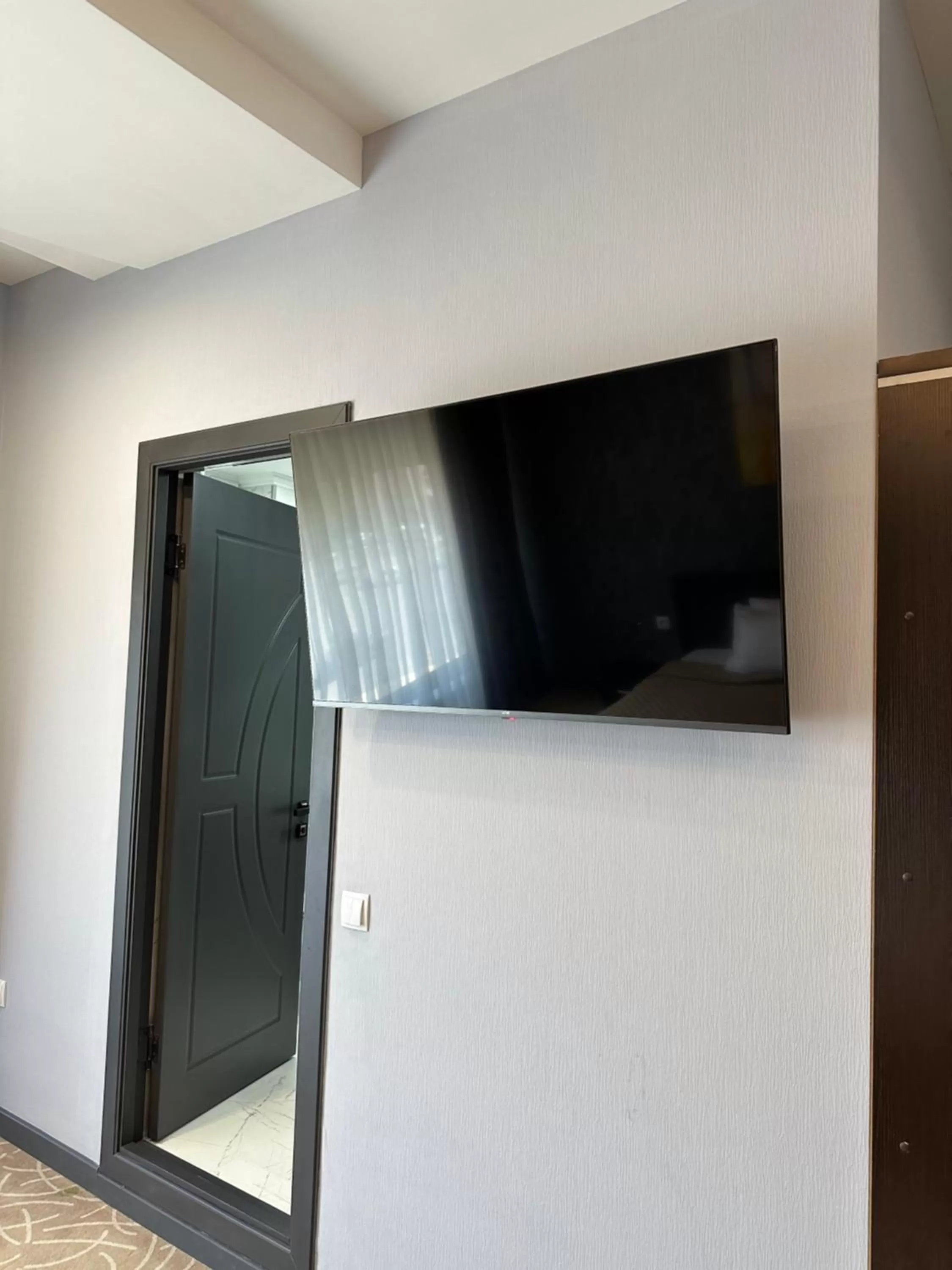 TV and multimedia in Astor Hotel