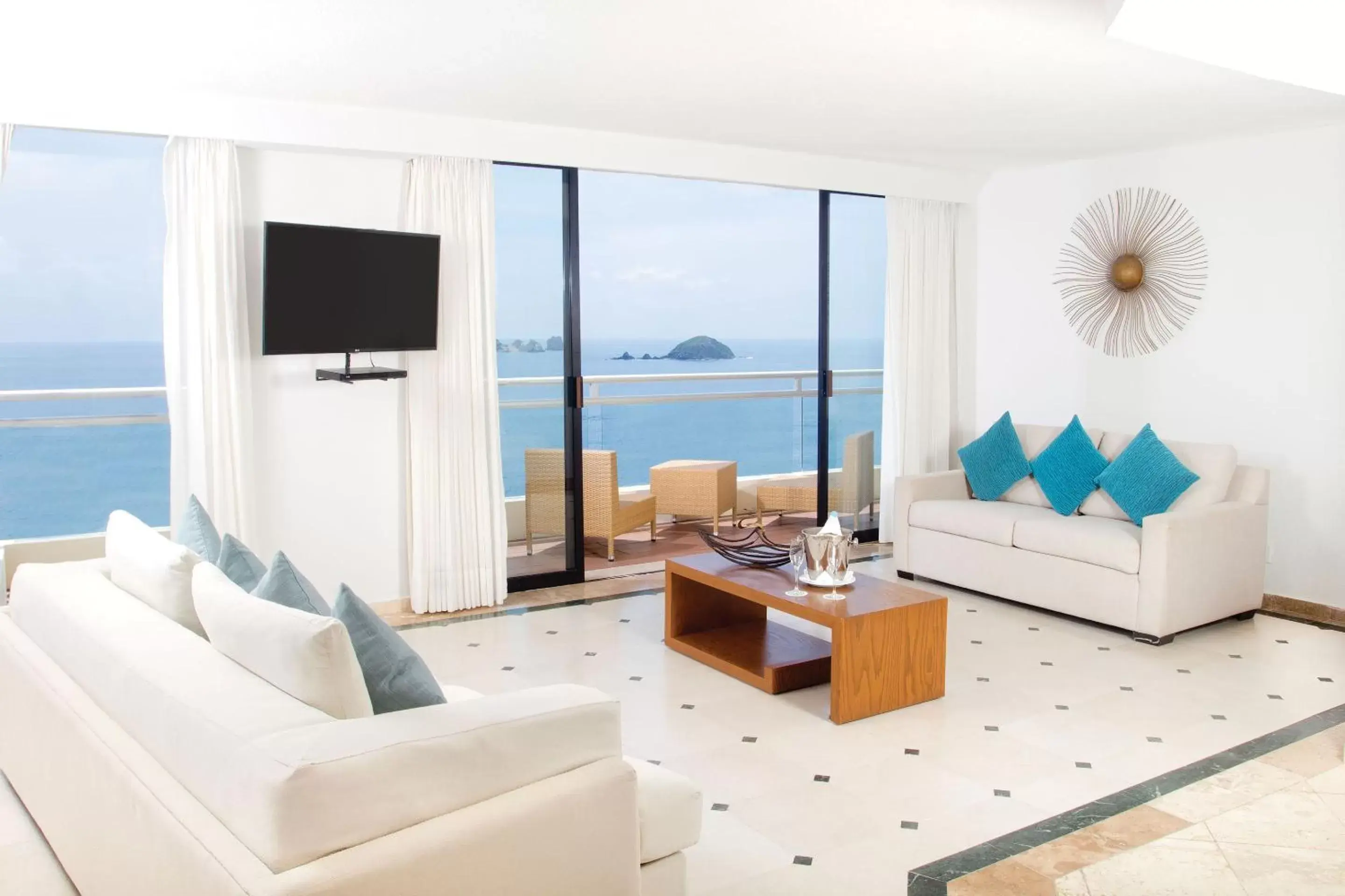 Living room, Seating Area in Sunscape Dorado Pacifico Ixtapa Resort & Spa- All Inclusive